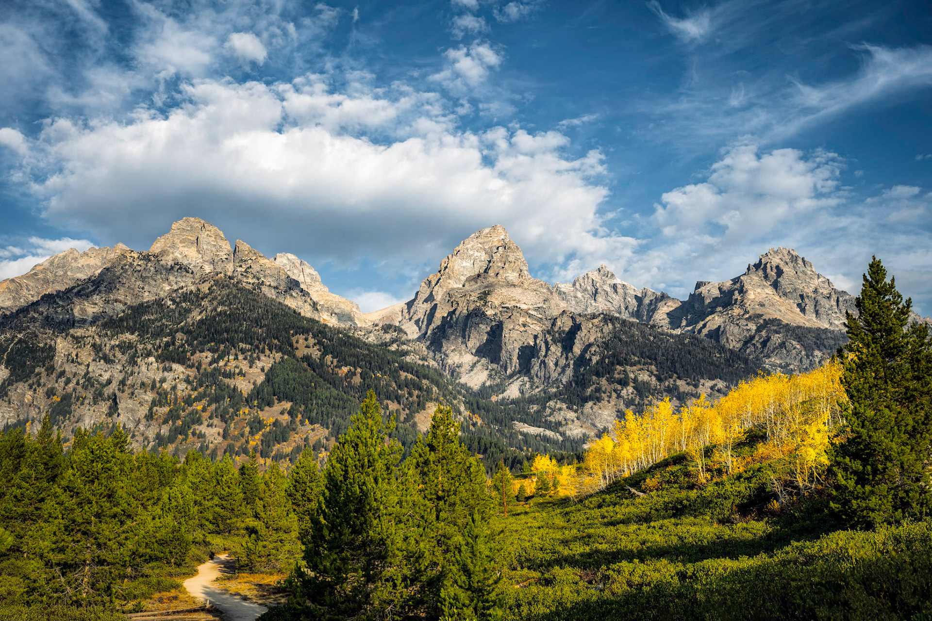 Trail to Taggart Lake