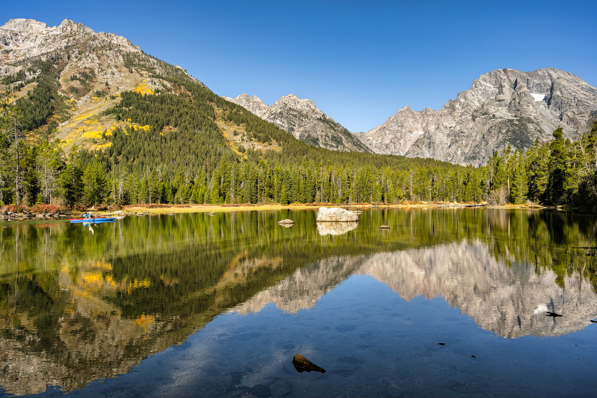 Kyackers on String Lake