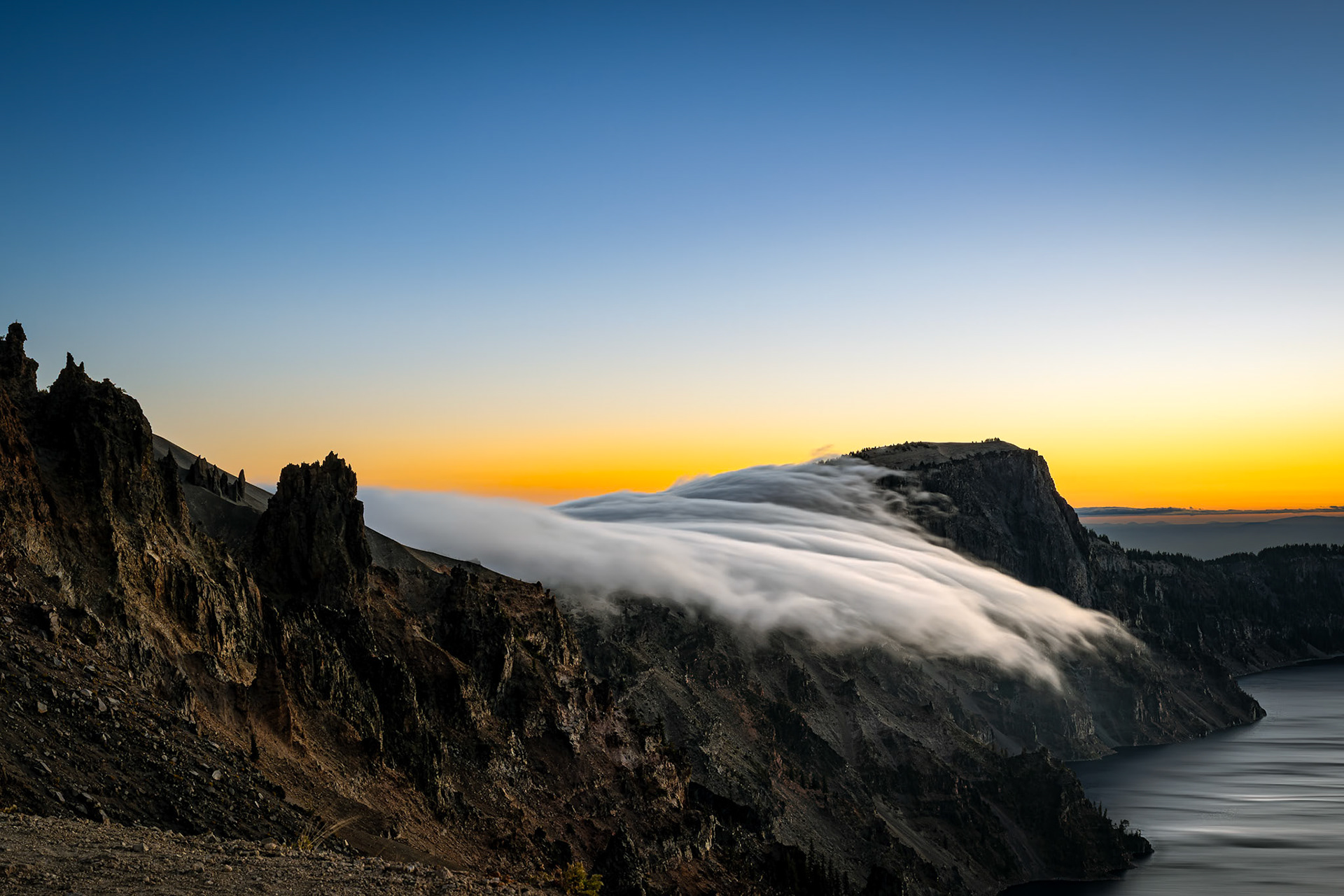 Sunrise Fog rolls into Crater Lake