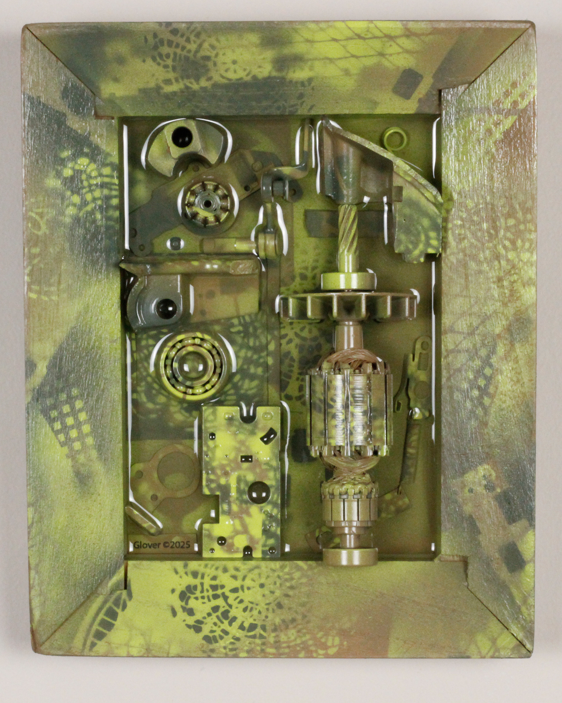 Chlorophyll Gearbox $490 (H:10” x W:8” x D:2.75”)