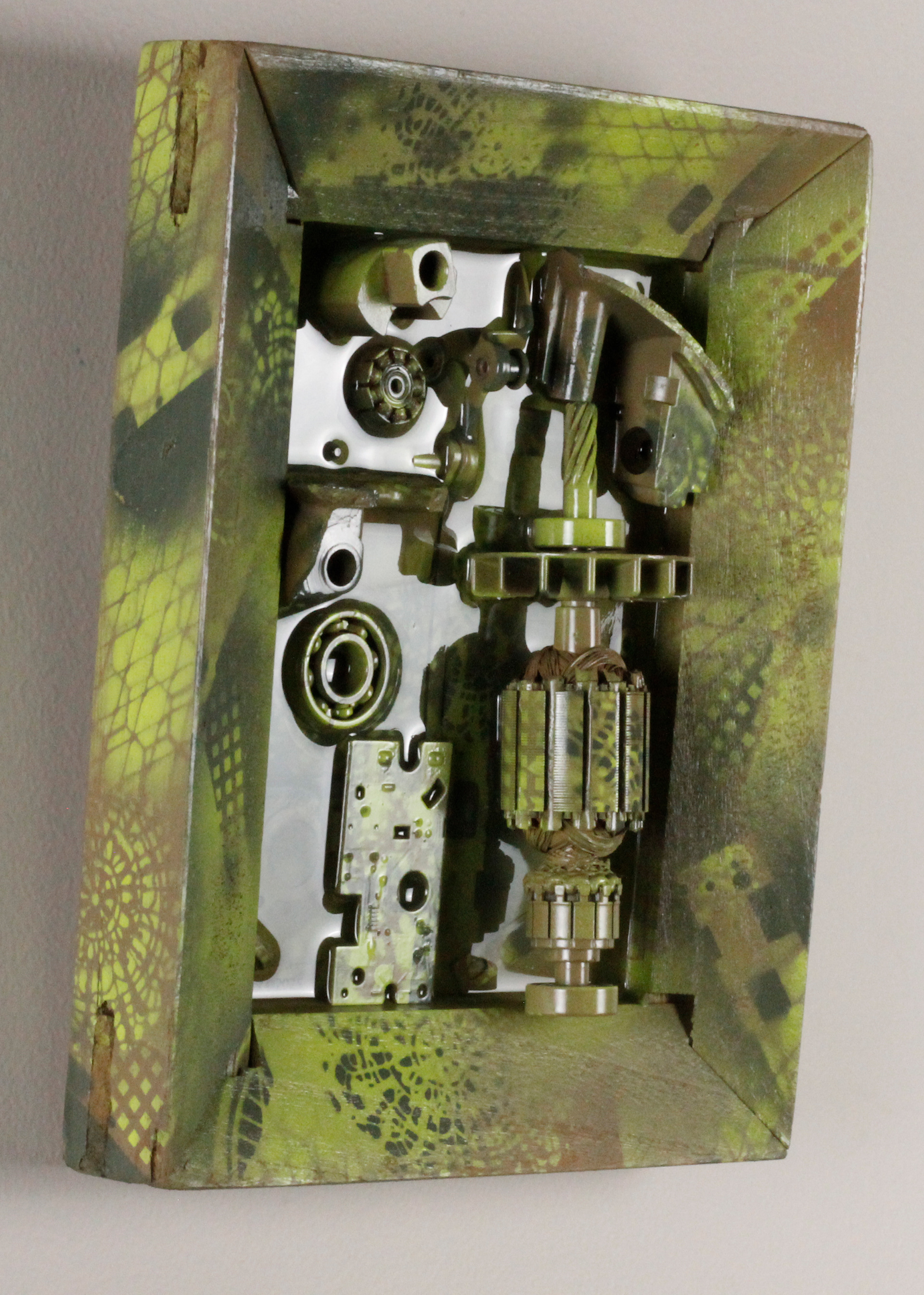Chlorophyll Gearbox $490 (H:10” x W:8” x D:2.75”)