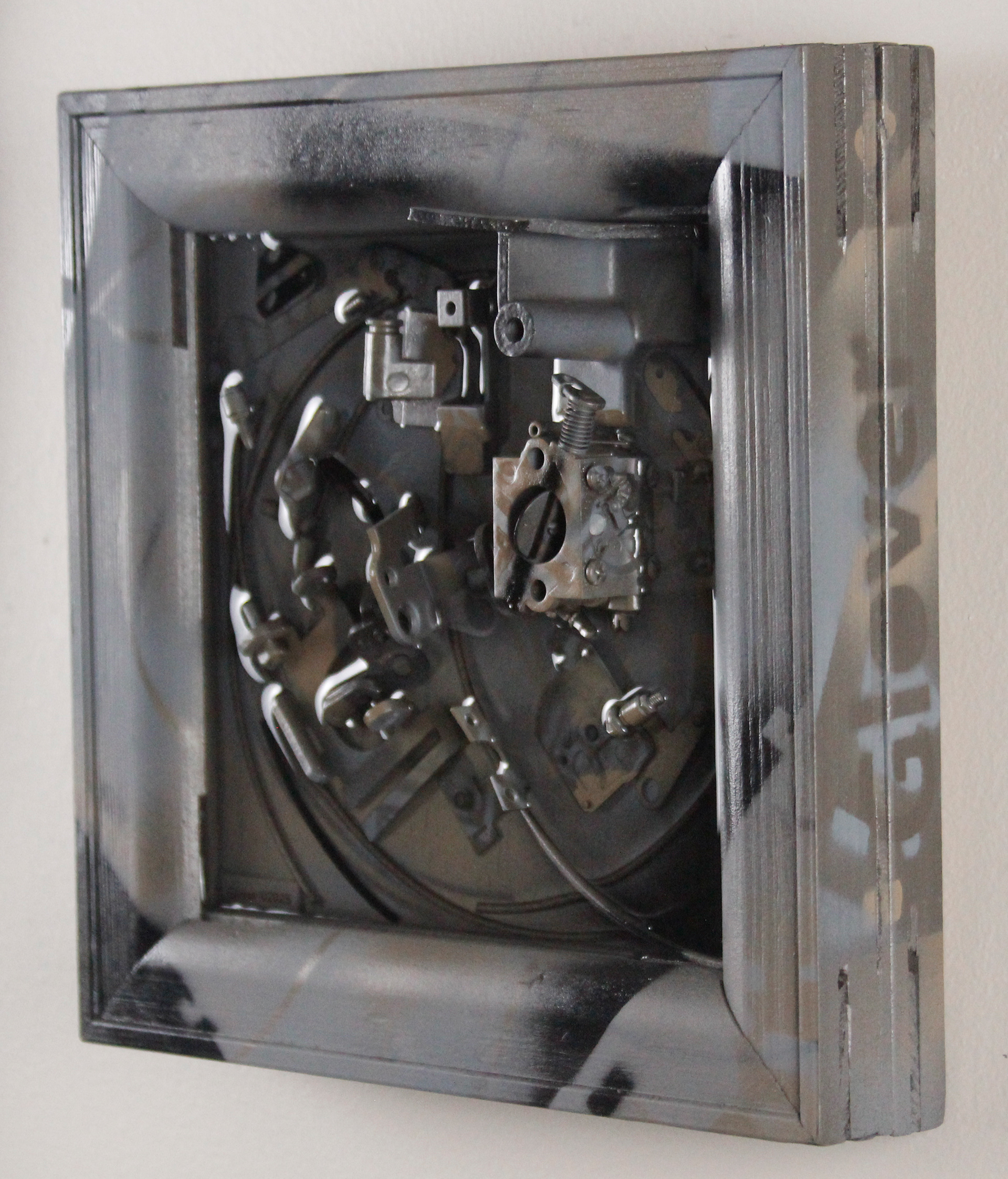 Ashen Reverb $590 (H:9.875” x W:9.875” x D:2.813”)