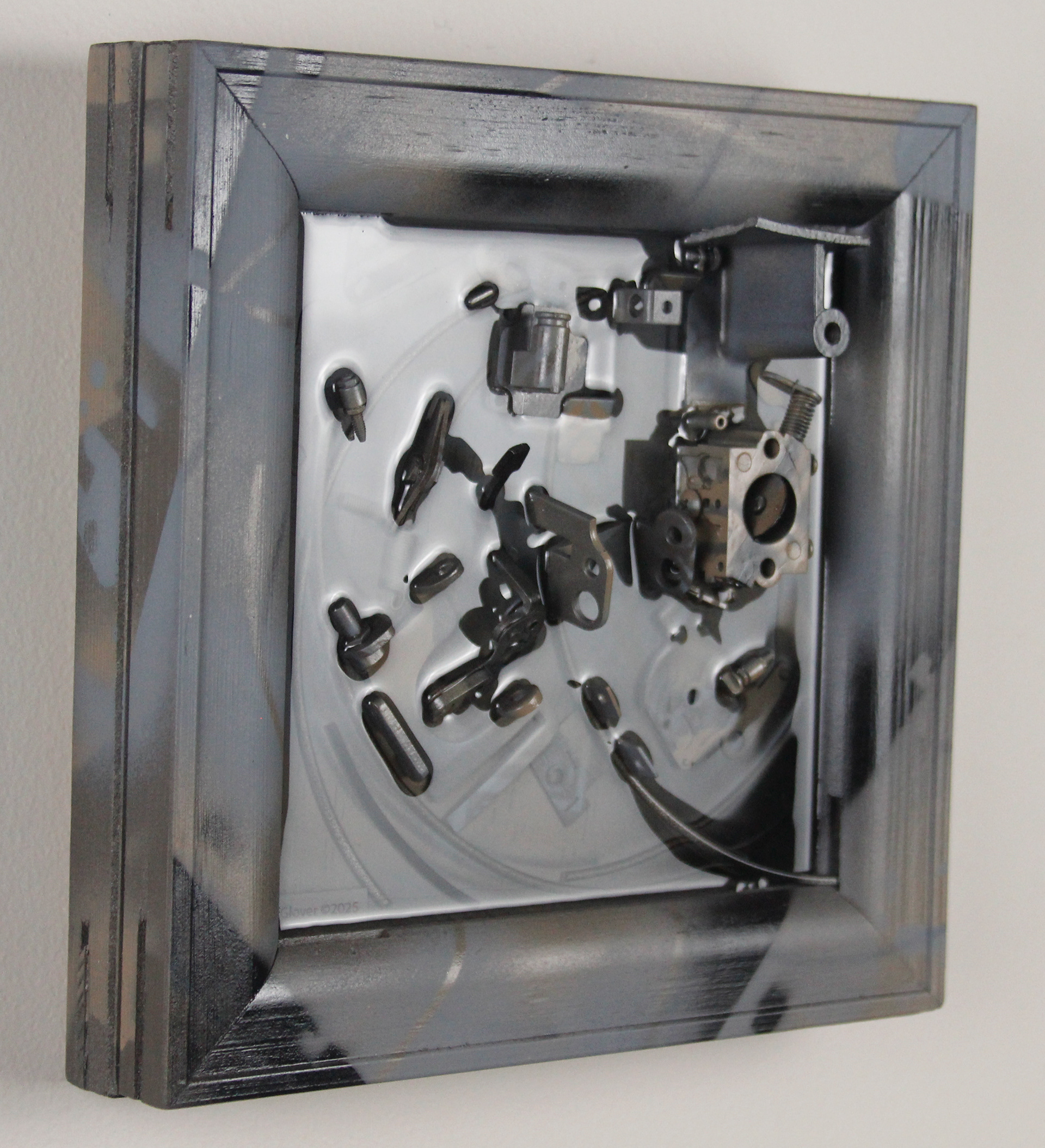 Ashen Reverb $590 (H:9.875” x W:9.875” x D:2.813”)