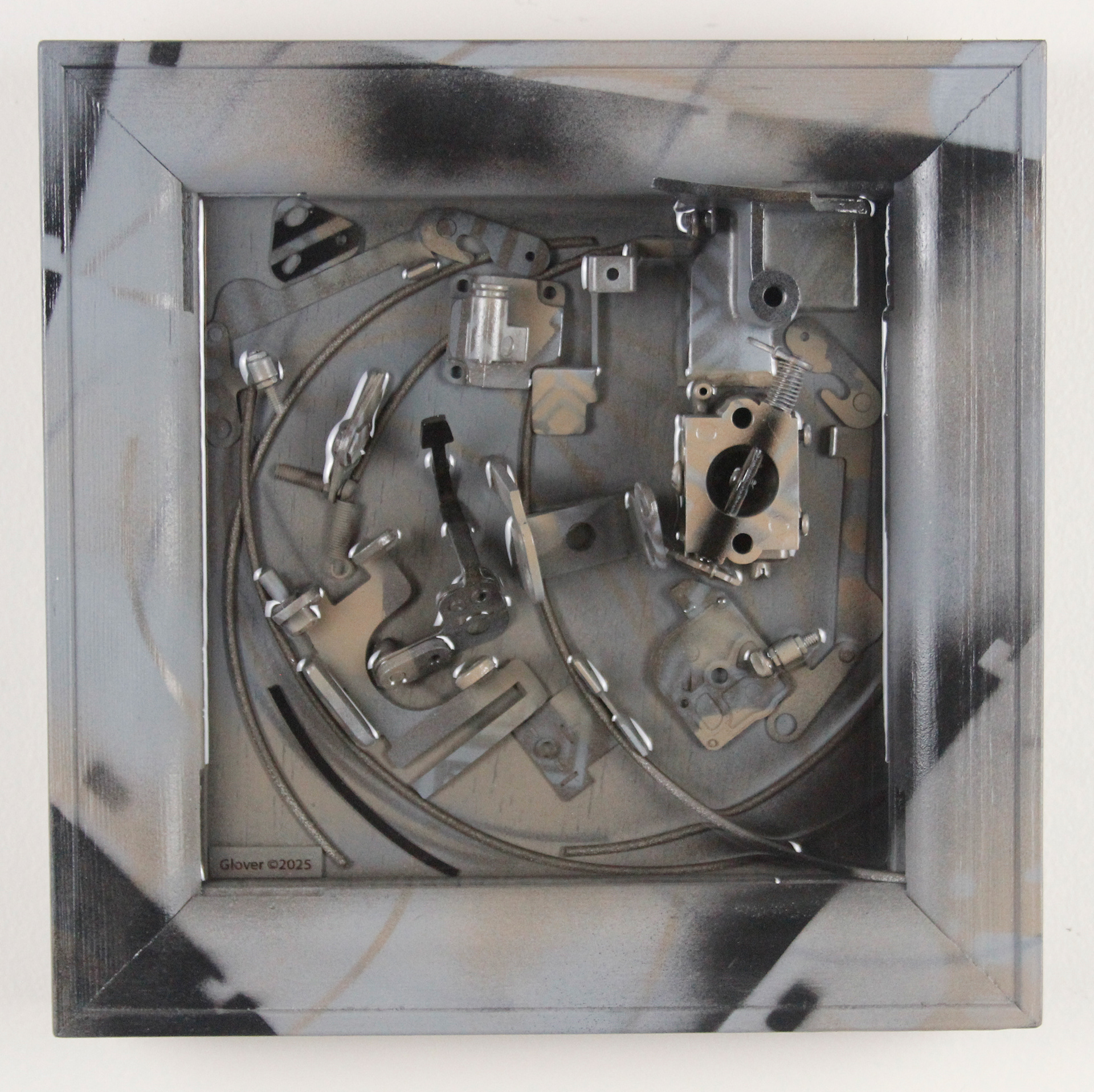 Ashen Reverb $590 (H:9.875” x W:9.875” x D:2.813”)