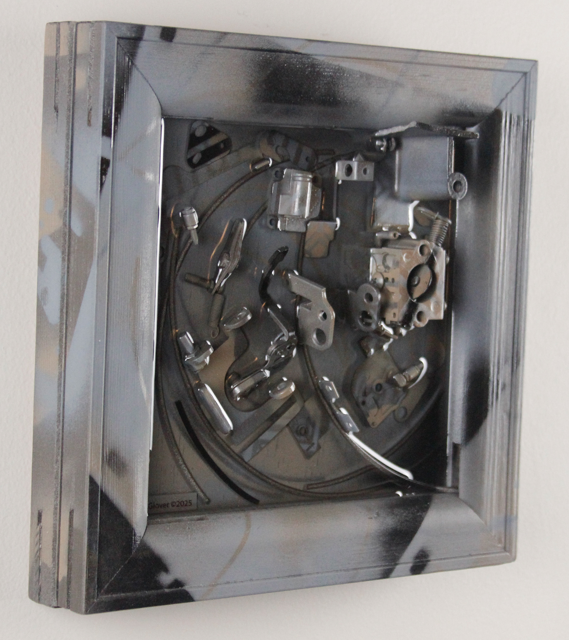 Ashen Reverb $590 (H:9.875” x W:9.875” x D:2.813”)