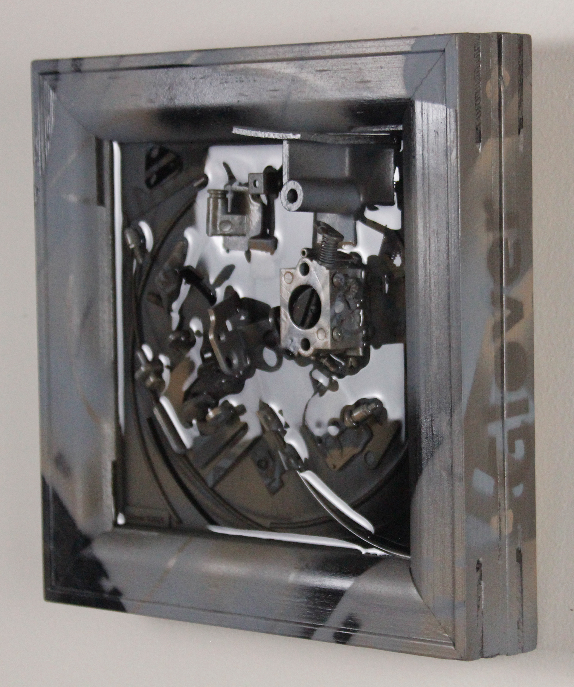 Ashen Reverb $590 (H:9.875” x W:9.875” x D:2.813”)