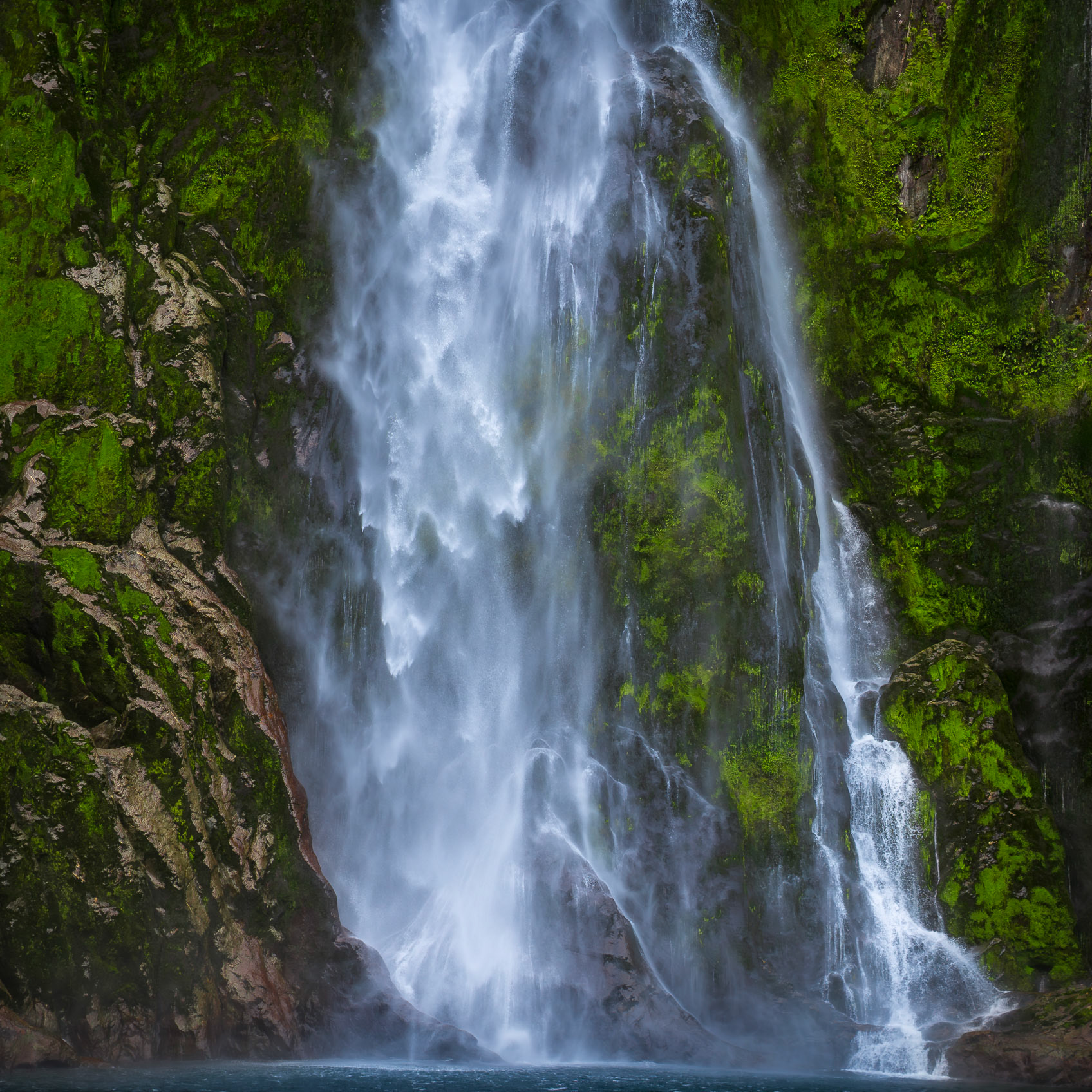 The thunder of water reverberates in the fiord.