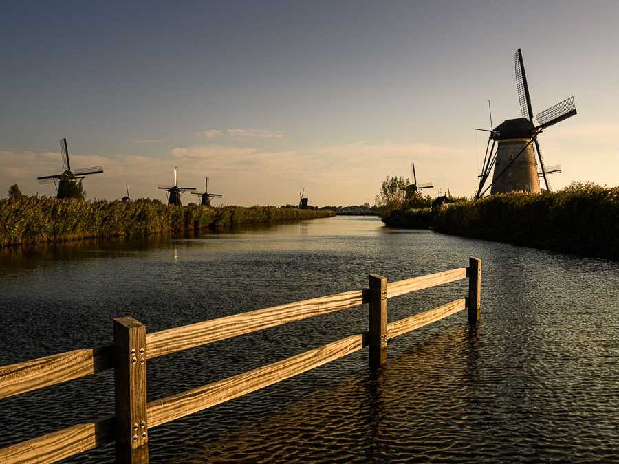 066 - Moinhos de vento em Kinderdijk (Holanda)
