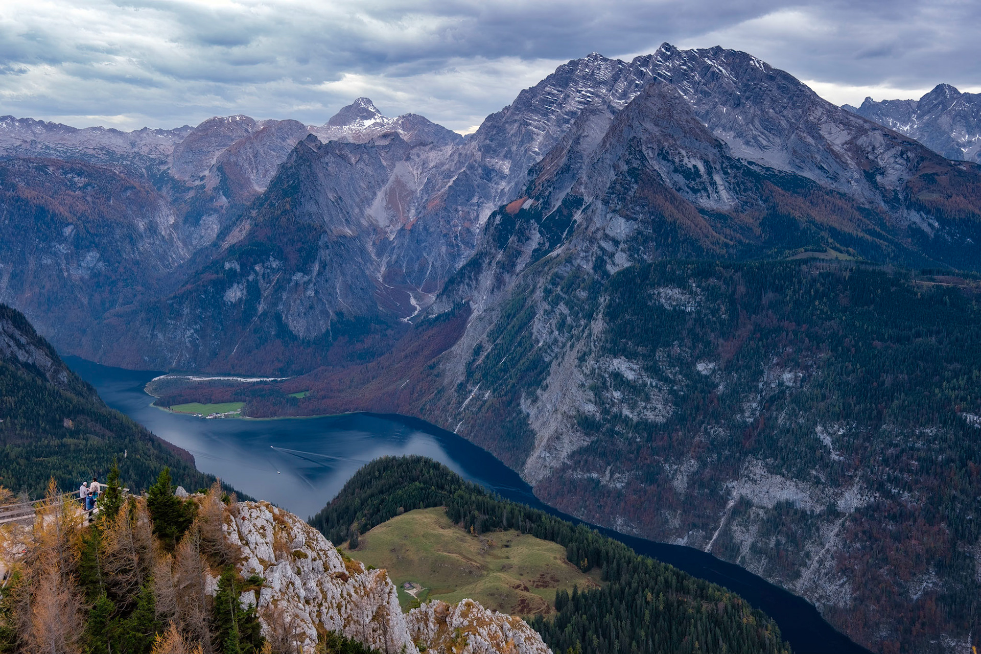 Königssee från utsiktsplatsen på toppen av Jenner