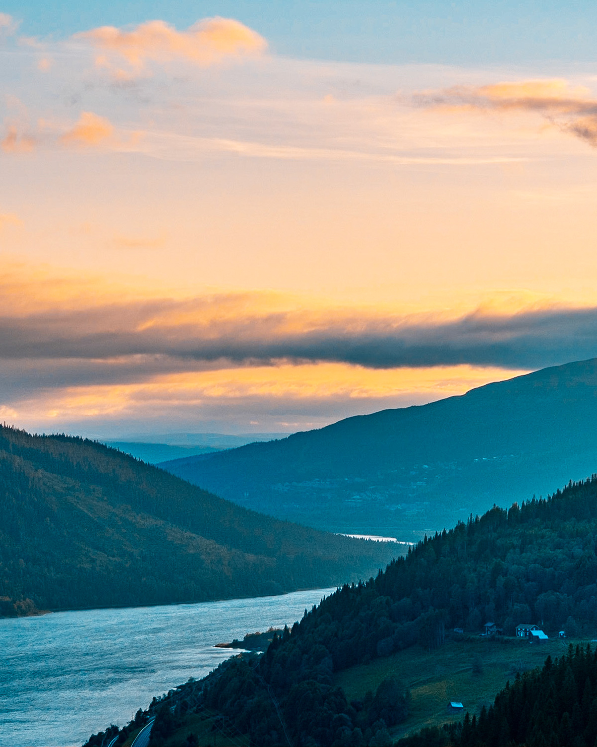 Sunset over Åresjön.