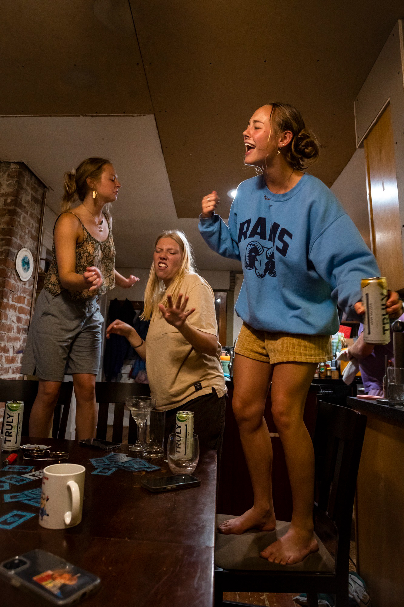 The dance faces of Hyla Hanna and Anya