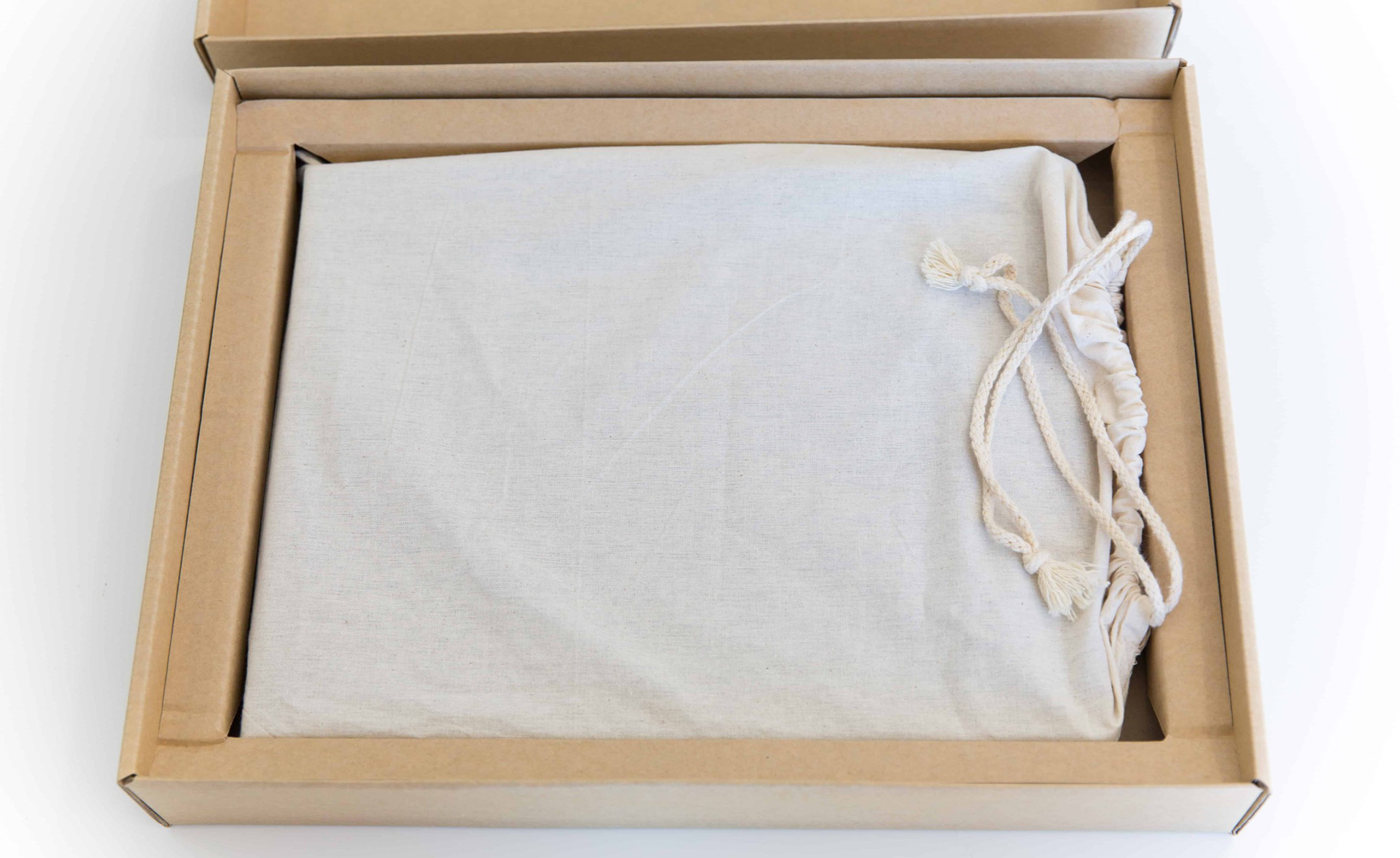 Comes in Kraft box and Calico Bag