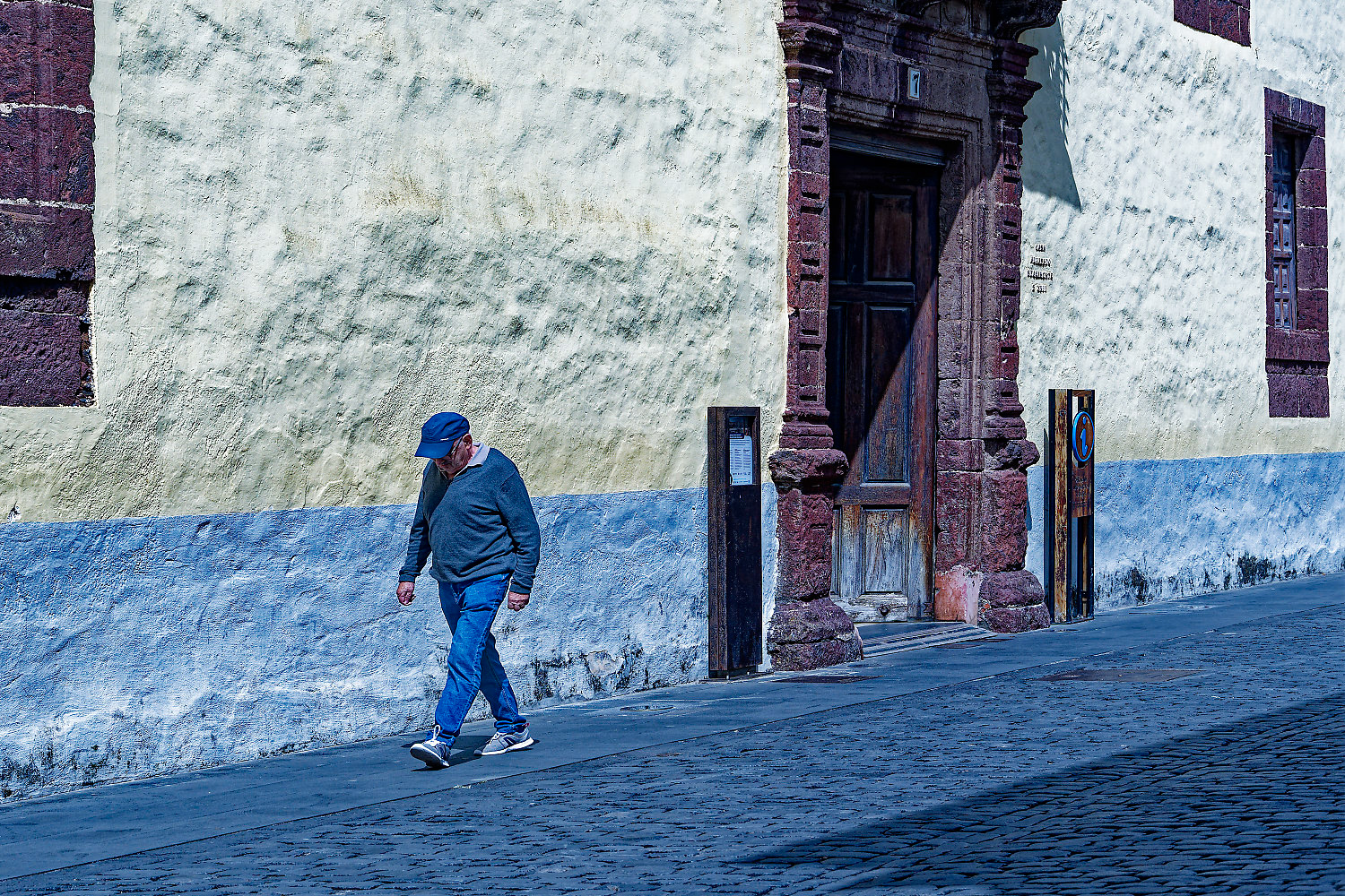 Entre dos silencios (La Laguna 2025)