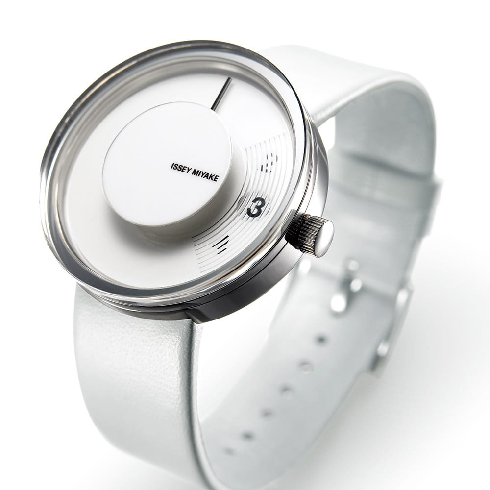 VUE watch by Yves Behar and Issay Miyake