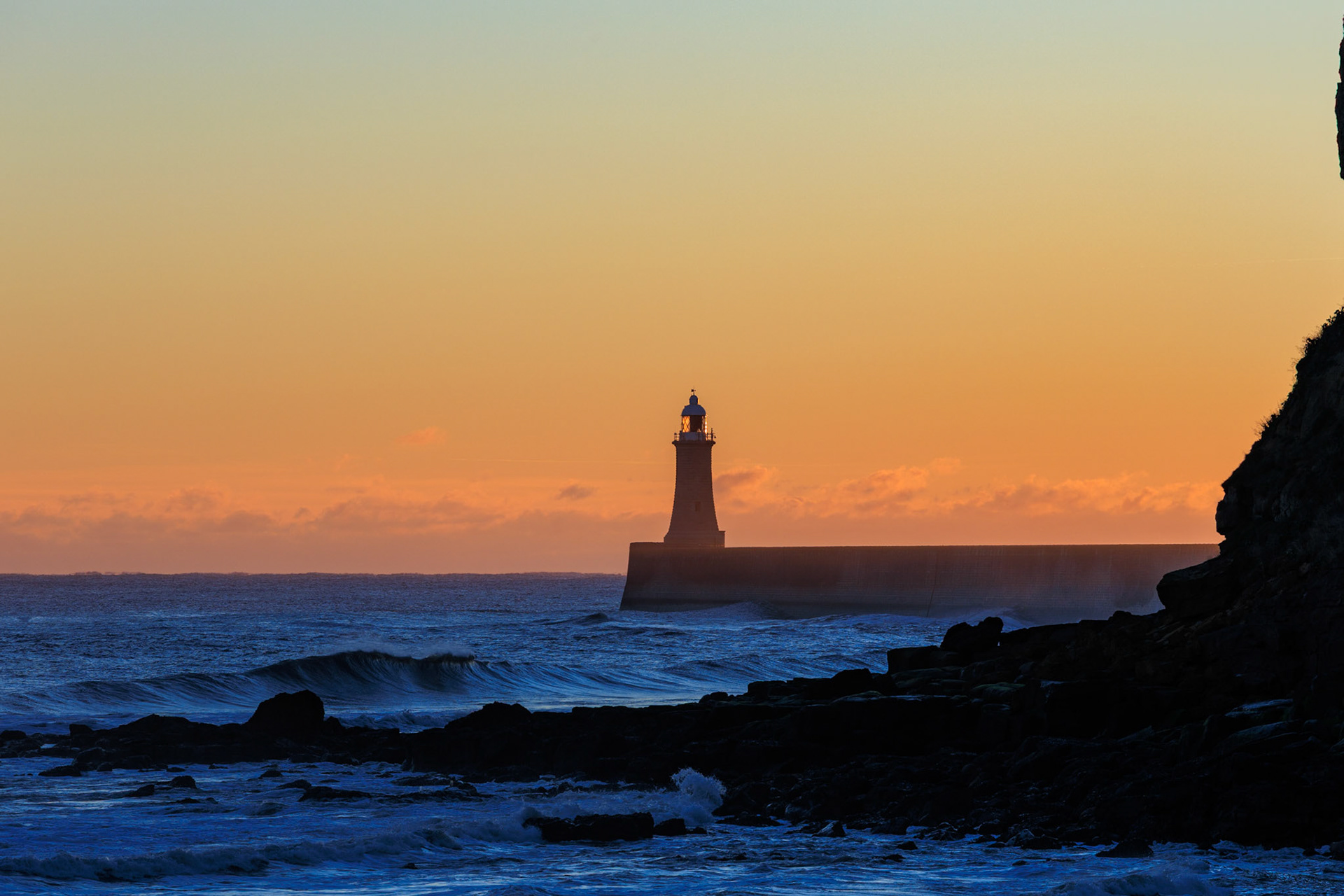 Tynemouth Lighthouse from King Edward's Bay