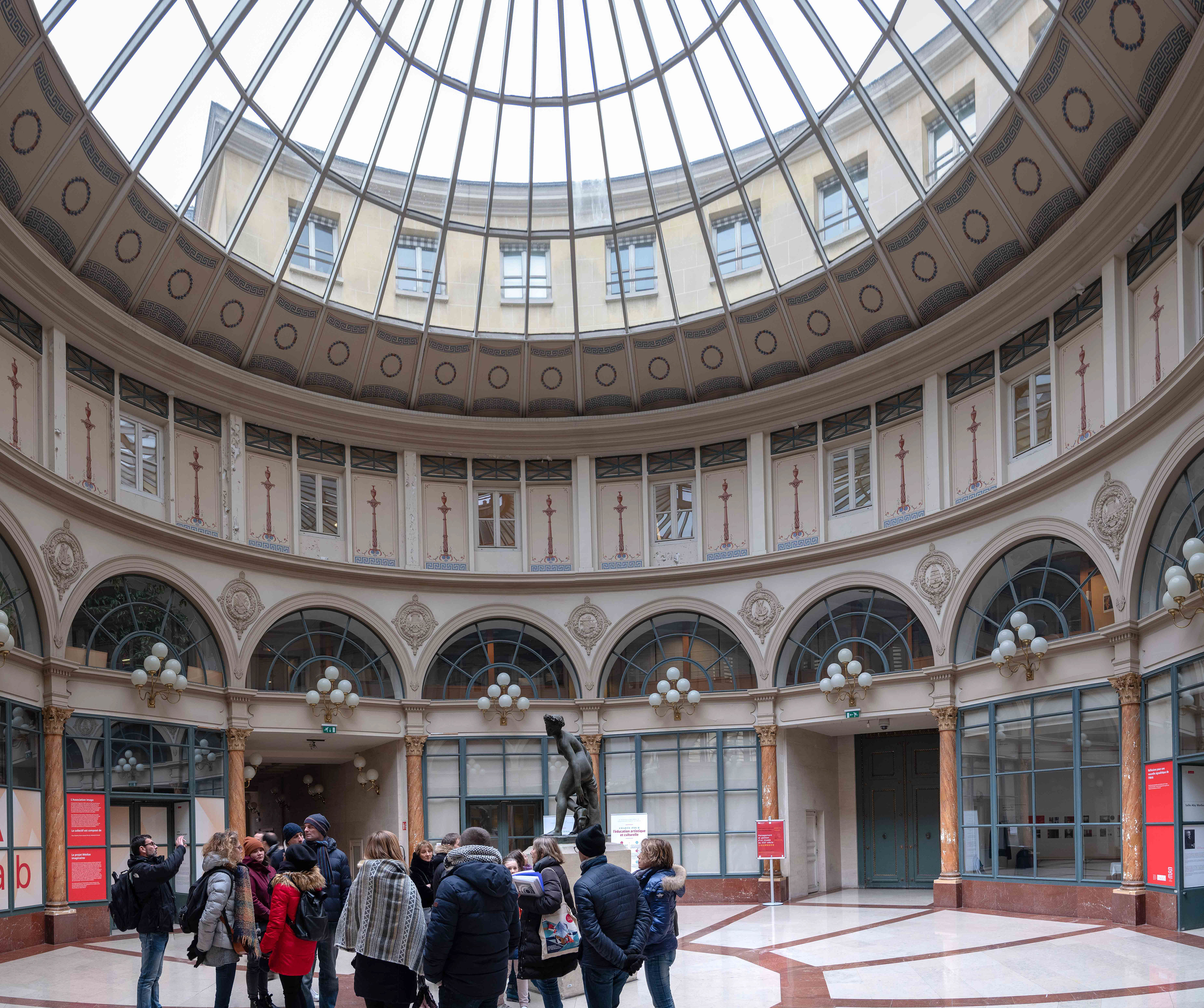 La fameuse place Colbert