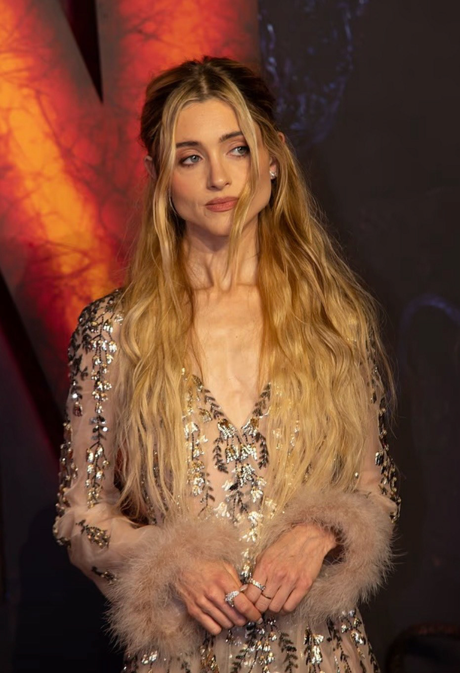 STRANGER THINGS SEASON 5 PREMIERE - Natalia Dyer