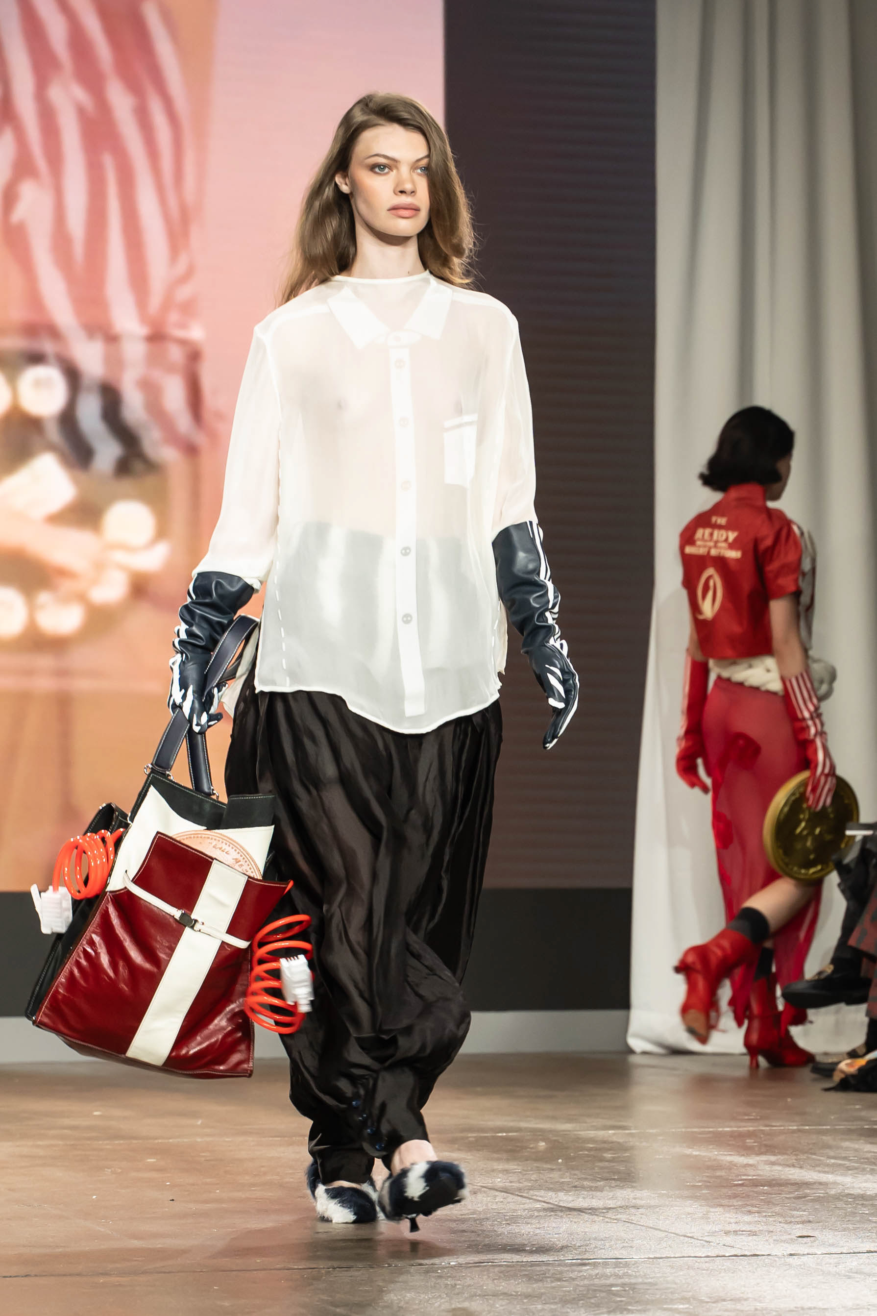 LONDON FASHION WEEK AW26 - Ji Kim Catwalk