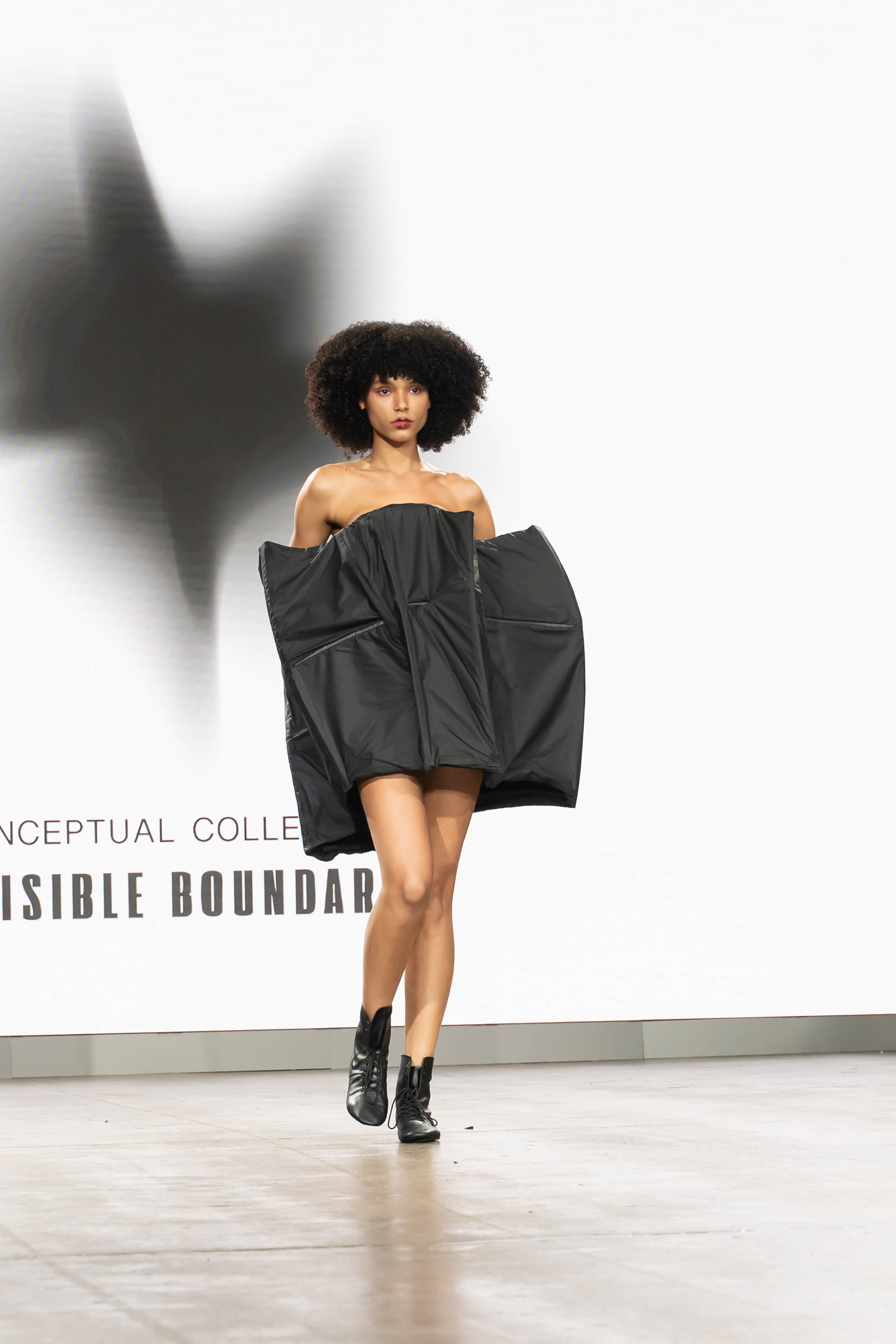 LONDON FASHION WEEK AW26 - Invisible Boundaries Catwalk