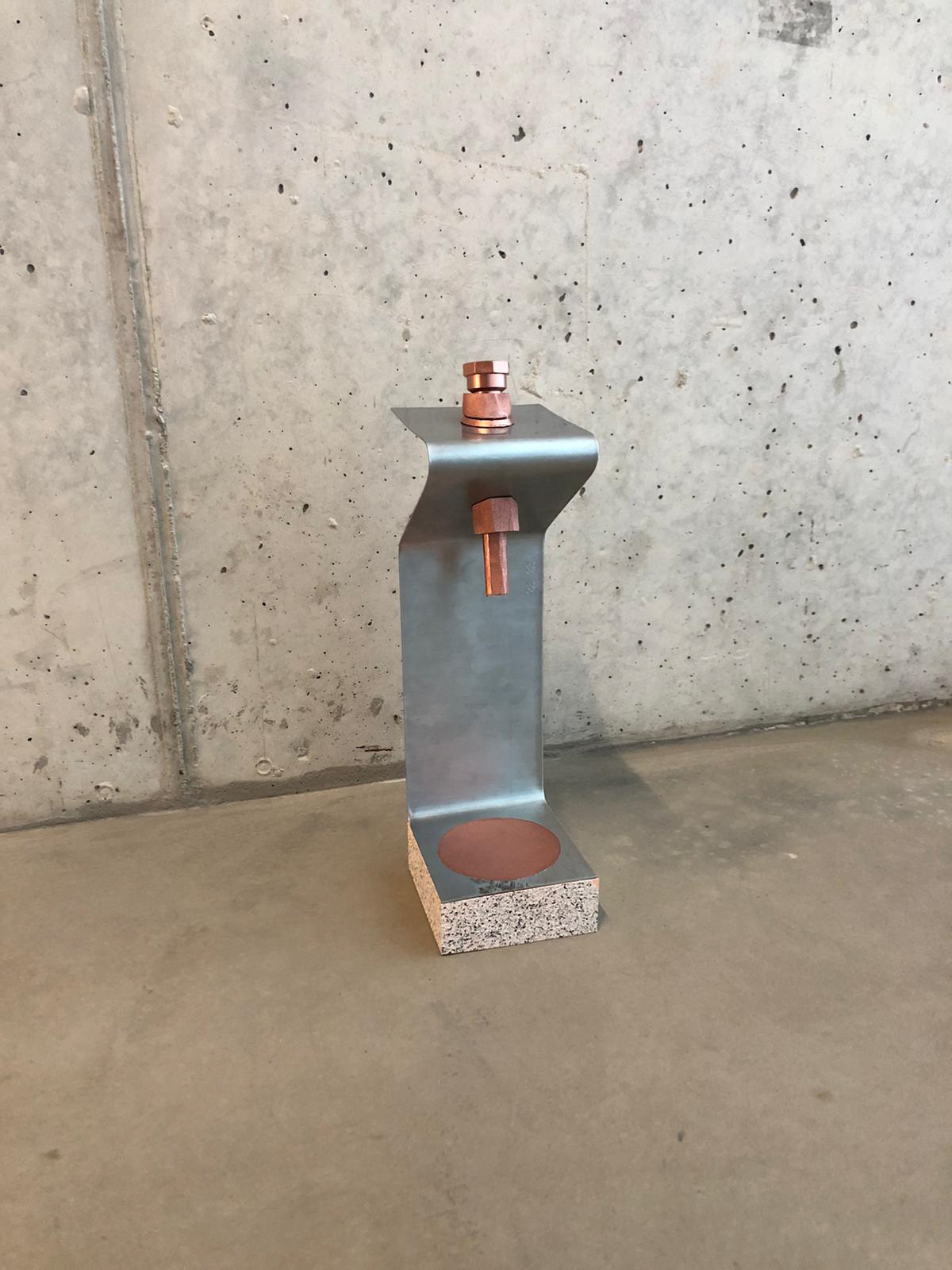 Slow Brewer aus Recycelter Edelstahlfeder und Schraubelementen