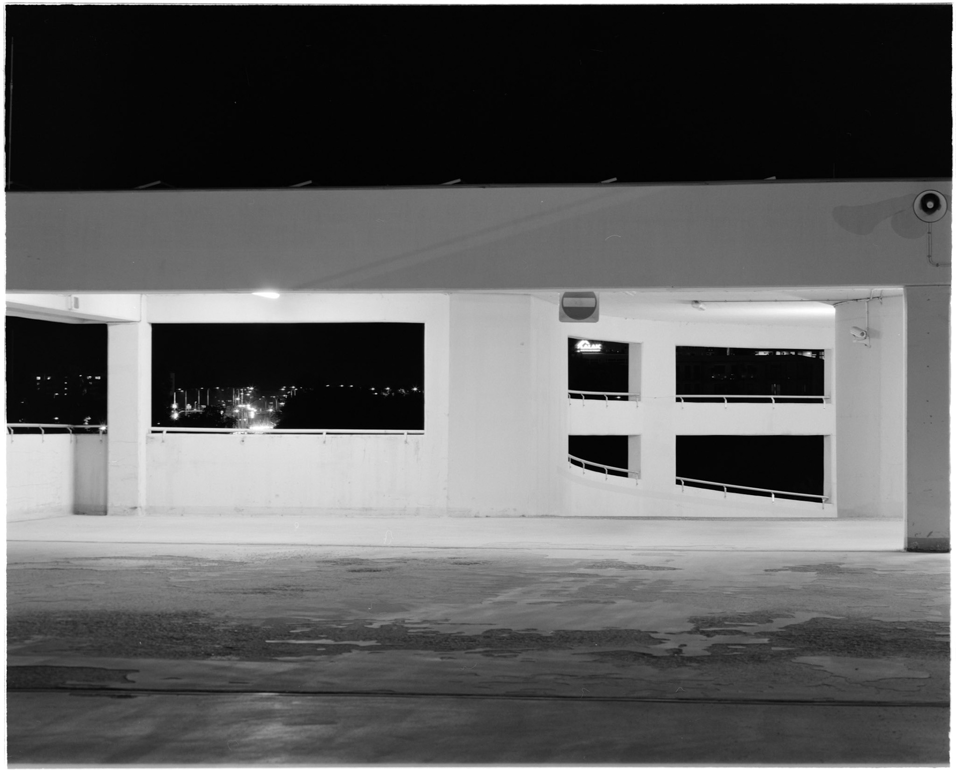 Negative Lab Pro v3.0.2 | Color Model: B+W | Pre-Sat: 3 | Tone Profile: Linear + Gamma | WB: None | LUT: Frontier