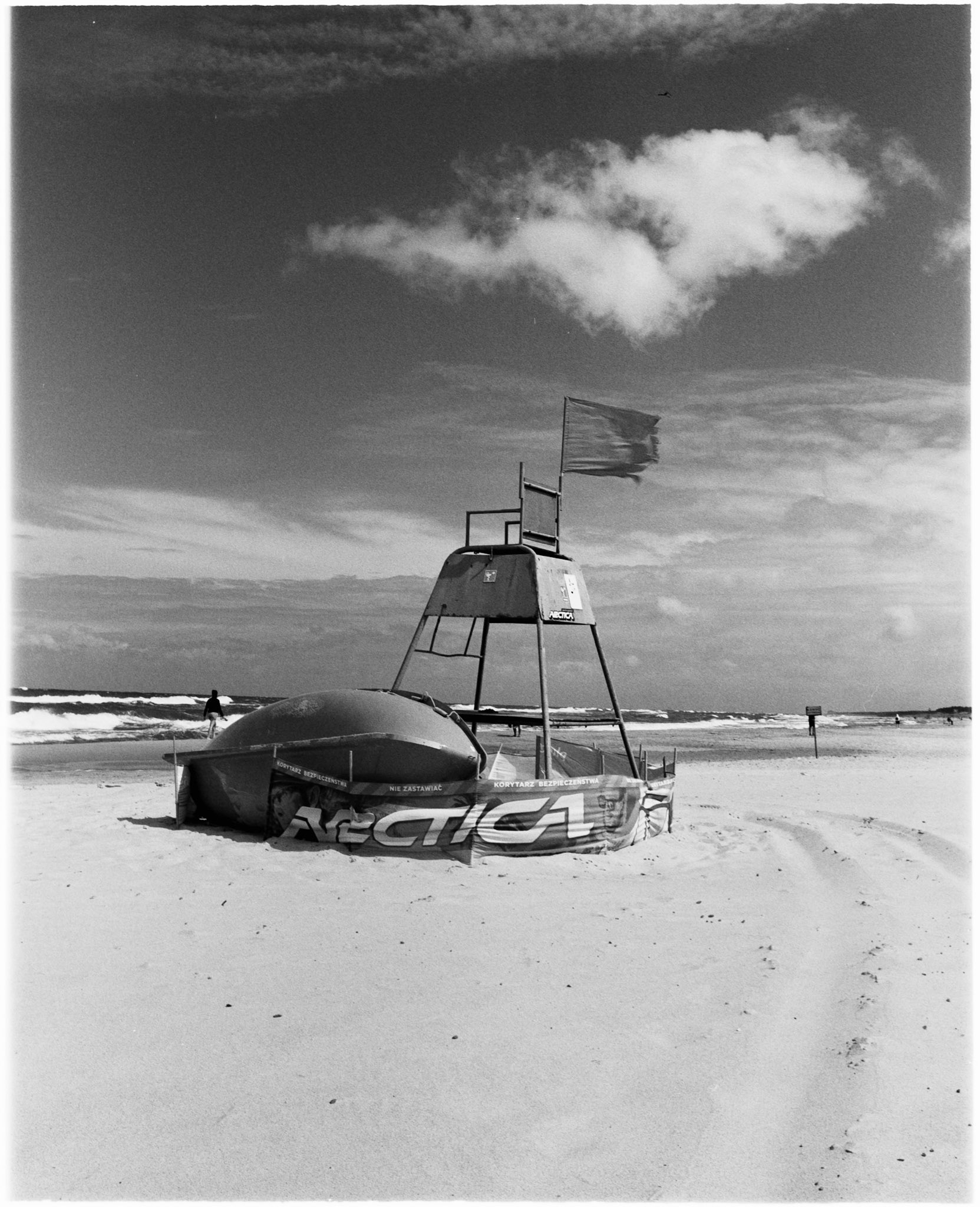 Negative Lab Pro v3.0.2 | Color Model: B+W | Pre-Sat: 3 | Tone Profile: LAB - Standard | WB: Auto-Neutral | LUT: Frontier