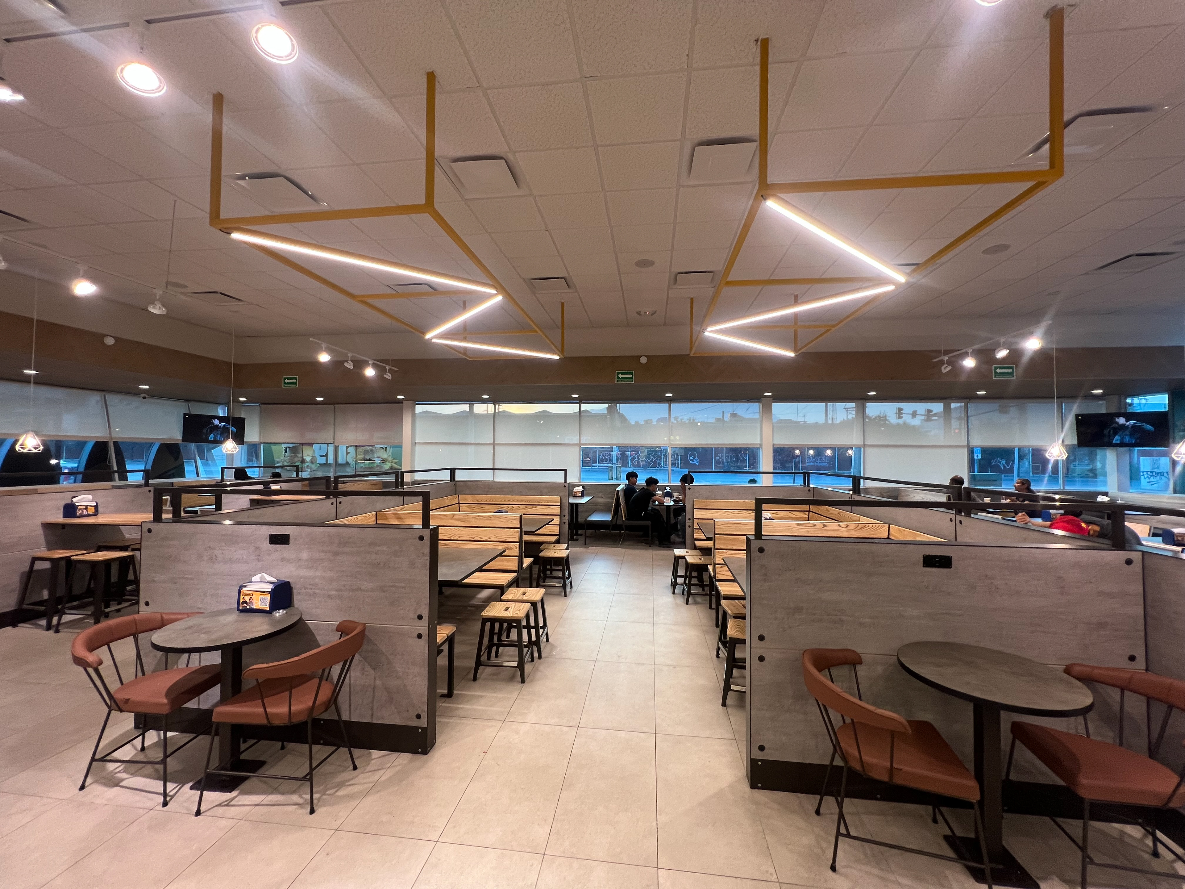 AREA DE COMENSALES