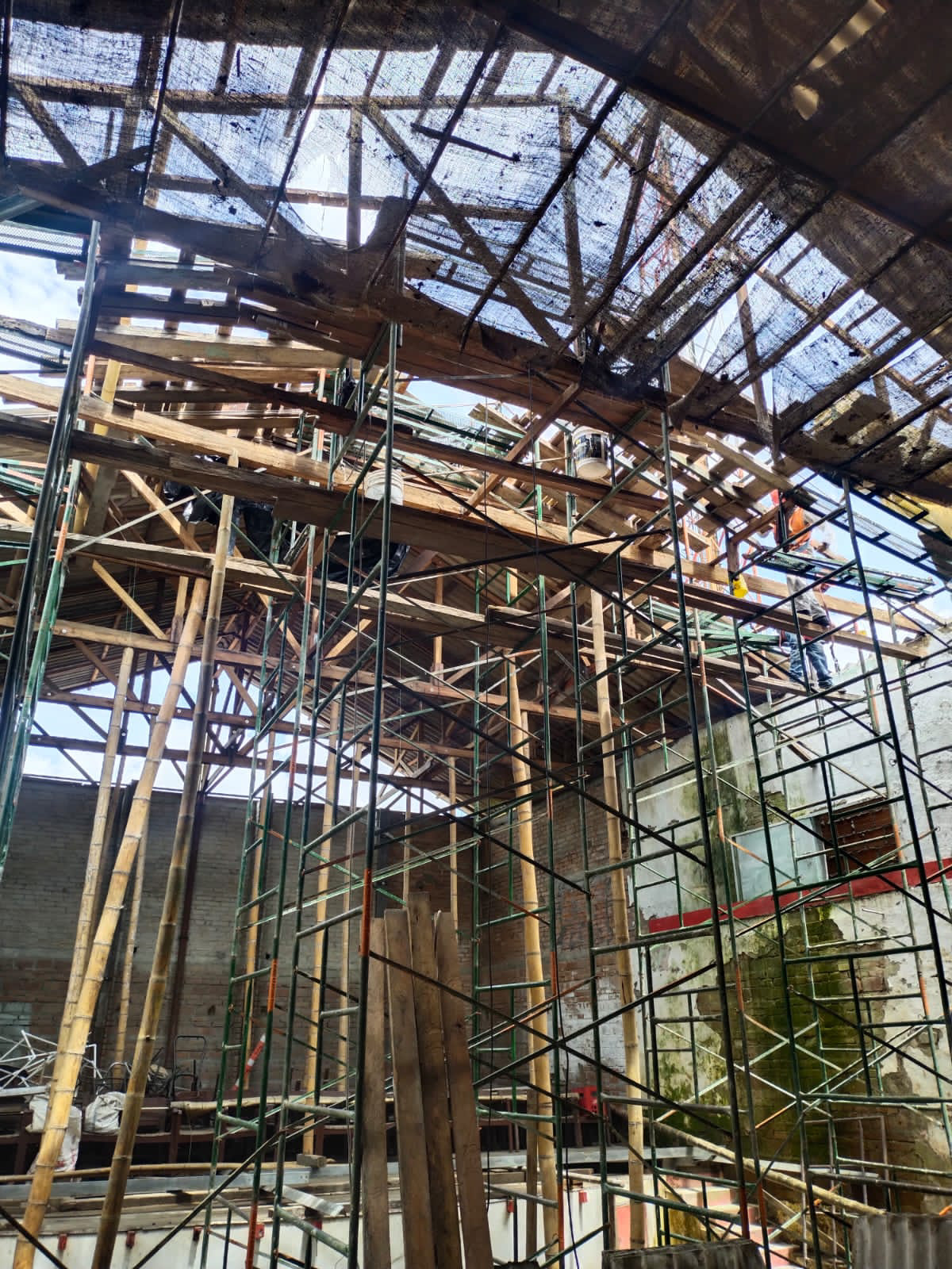 Tejado del salón principal