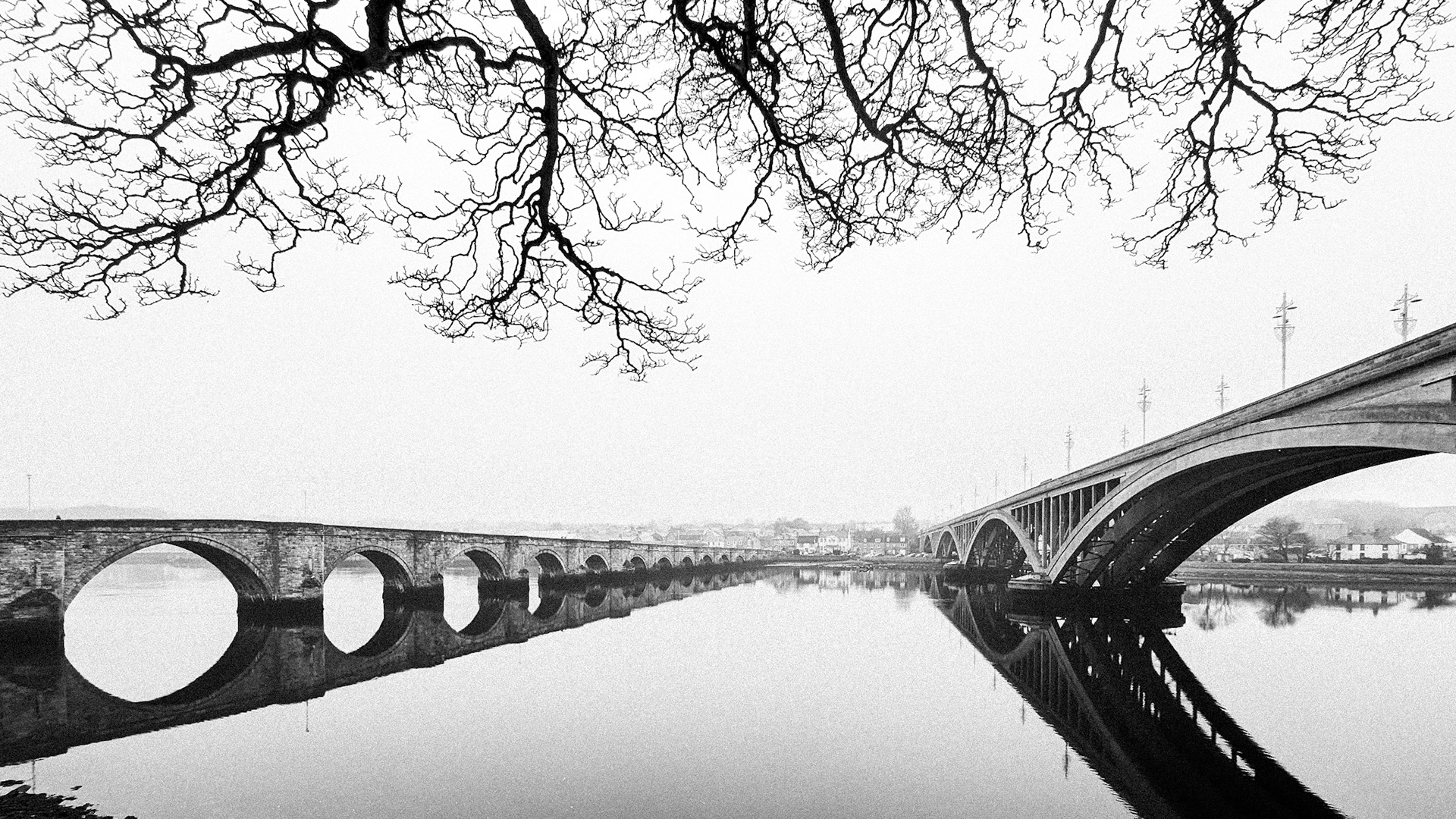 This album shows the Old Bridge (1524), the Royal Tweed Bridge (1928) and the Royal Border Bridge (1850).