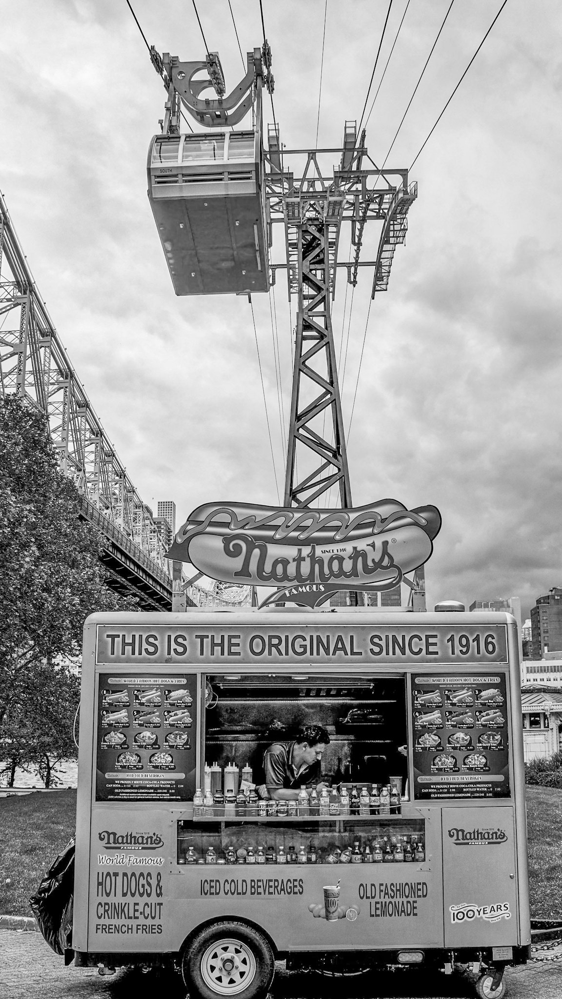 Nathan's on Roosevelt Island