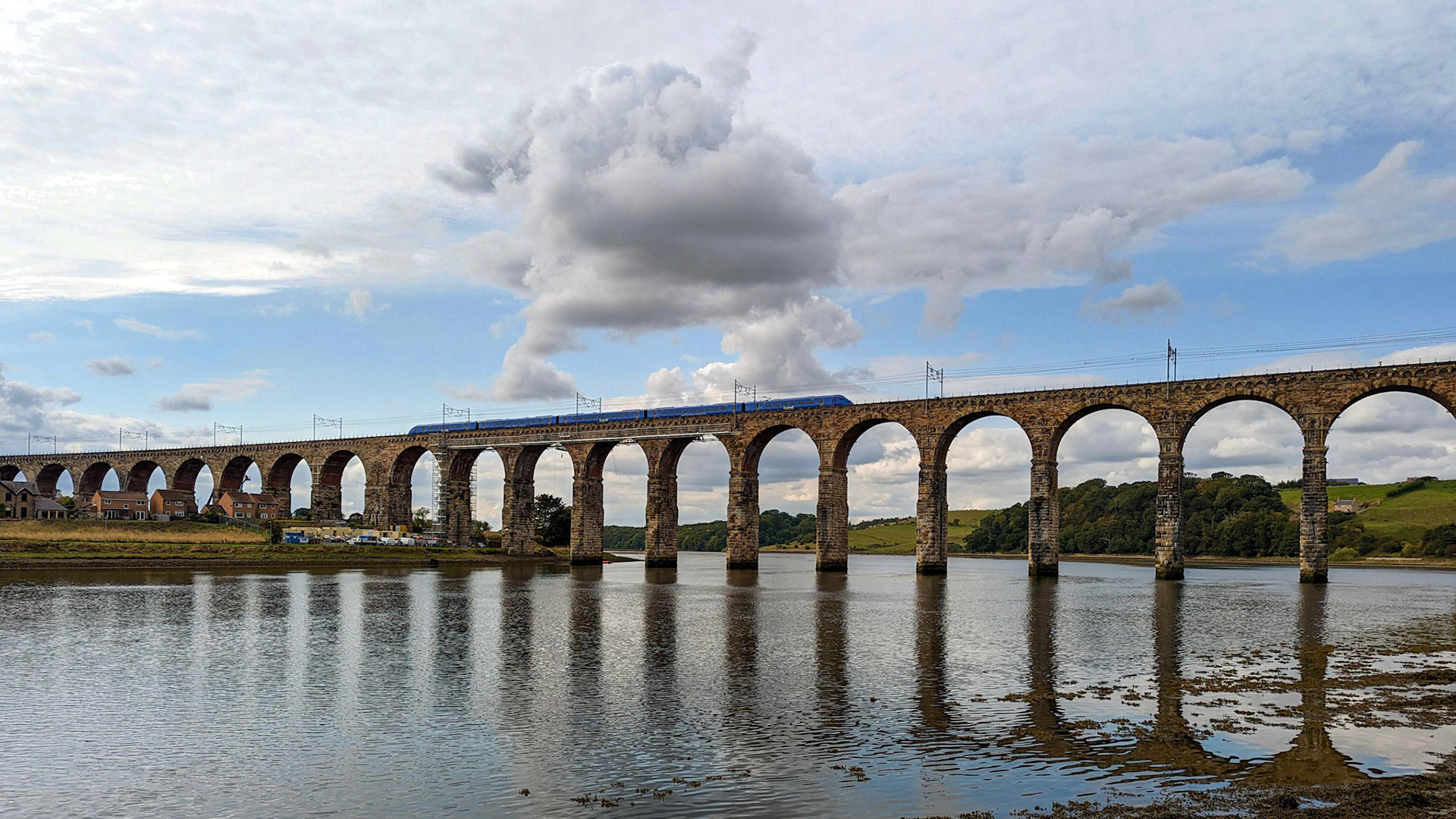 This album shows the Old Bridge (1524), the Royal Tweed Bridge (1928) and the Royal Border Bridge (1850).