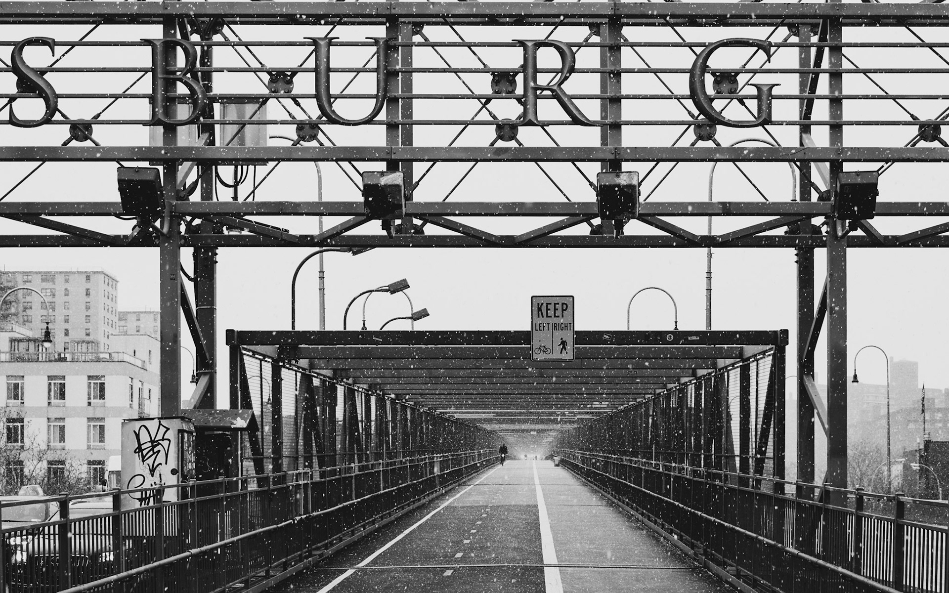Williamsburg Bridge approach from Manhattan