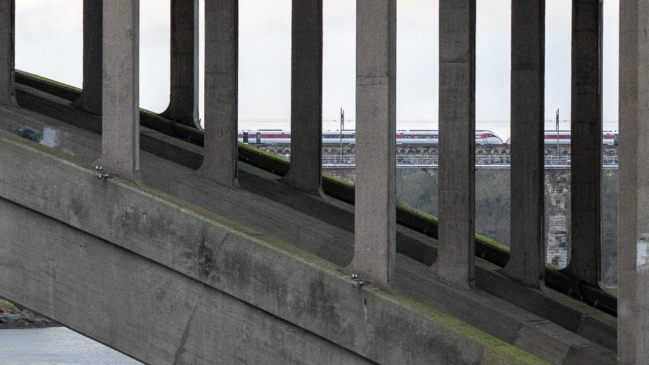 This album shows the Old Bridge (1524), the Royal Tweed Bridge (1928) and the Royal Border Bridge (1850).