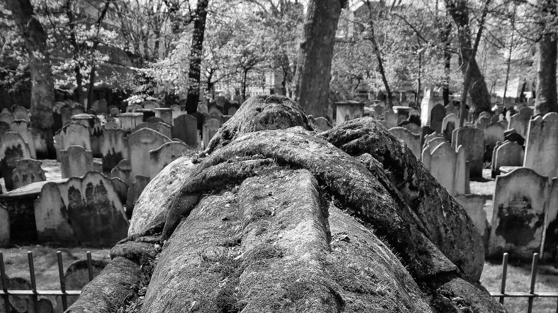 Bunhill Fields, John Bunyan