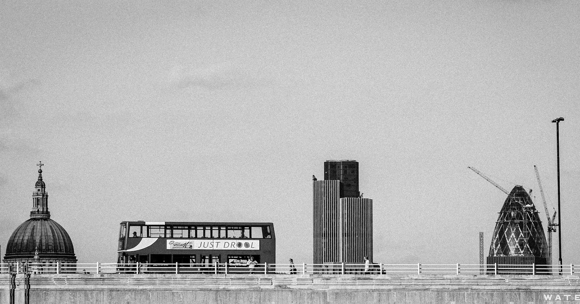 Waterloo Bridge skyline 2003