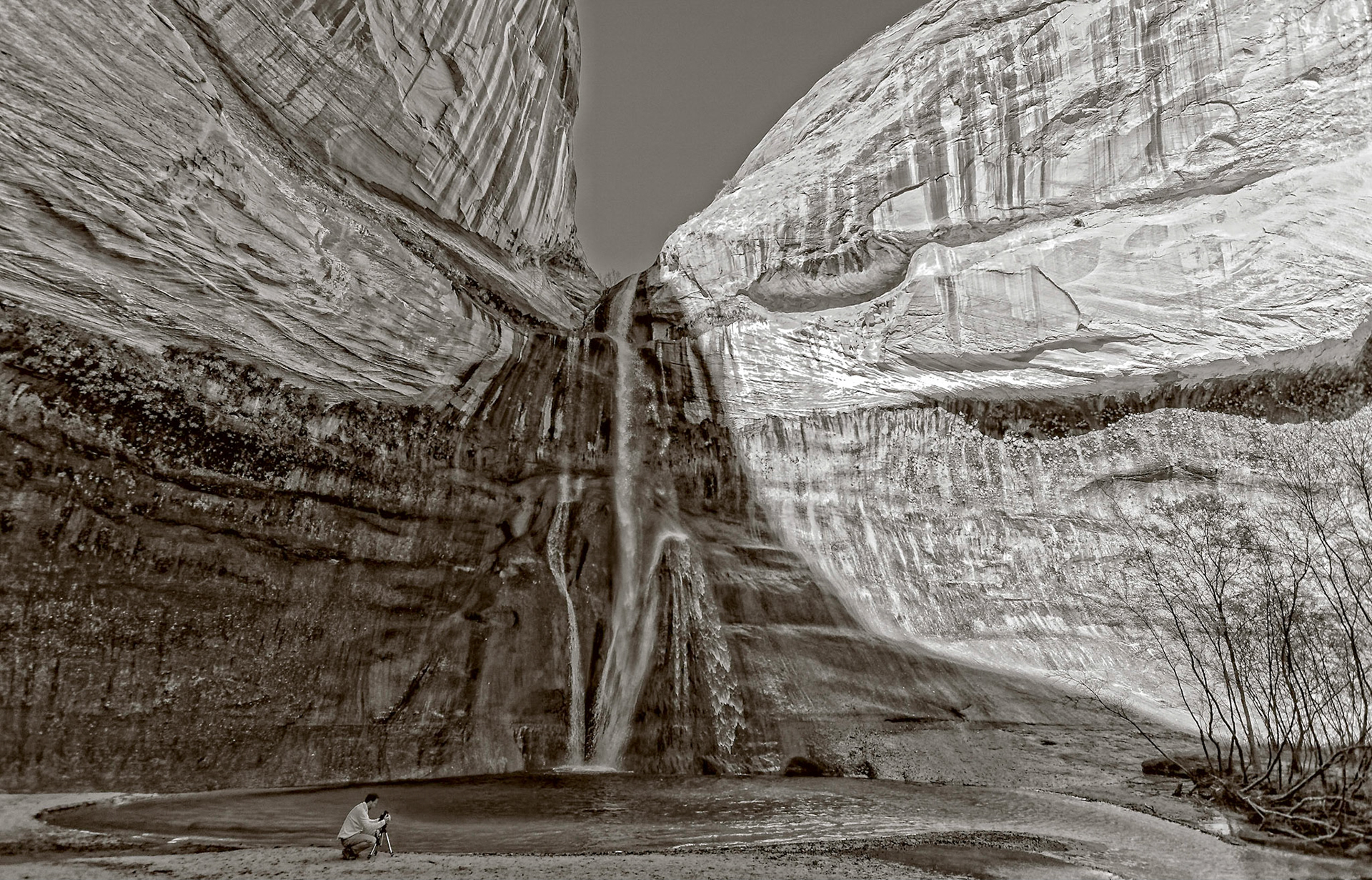 John Marc shooting Lower Calf Creek Falls, Utah