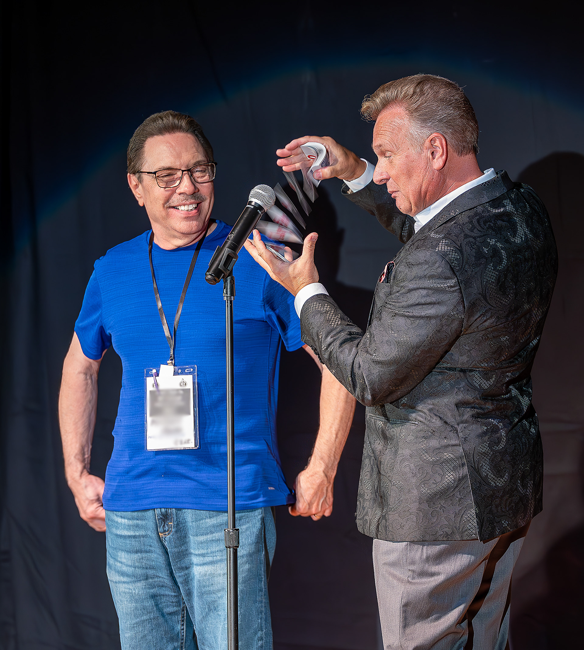 Comedy Magician Jeff Hobson