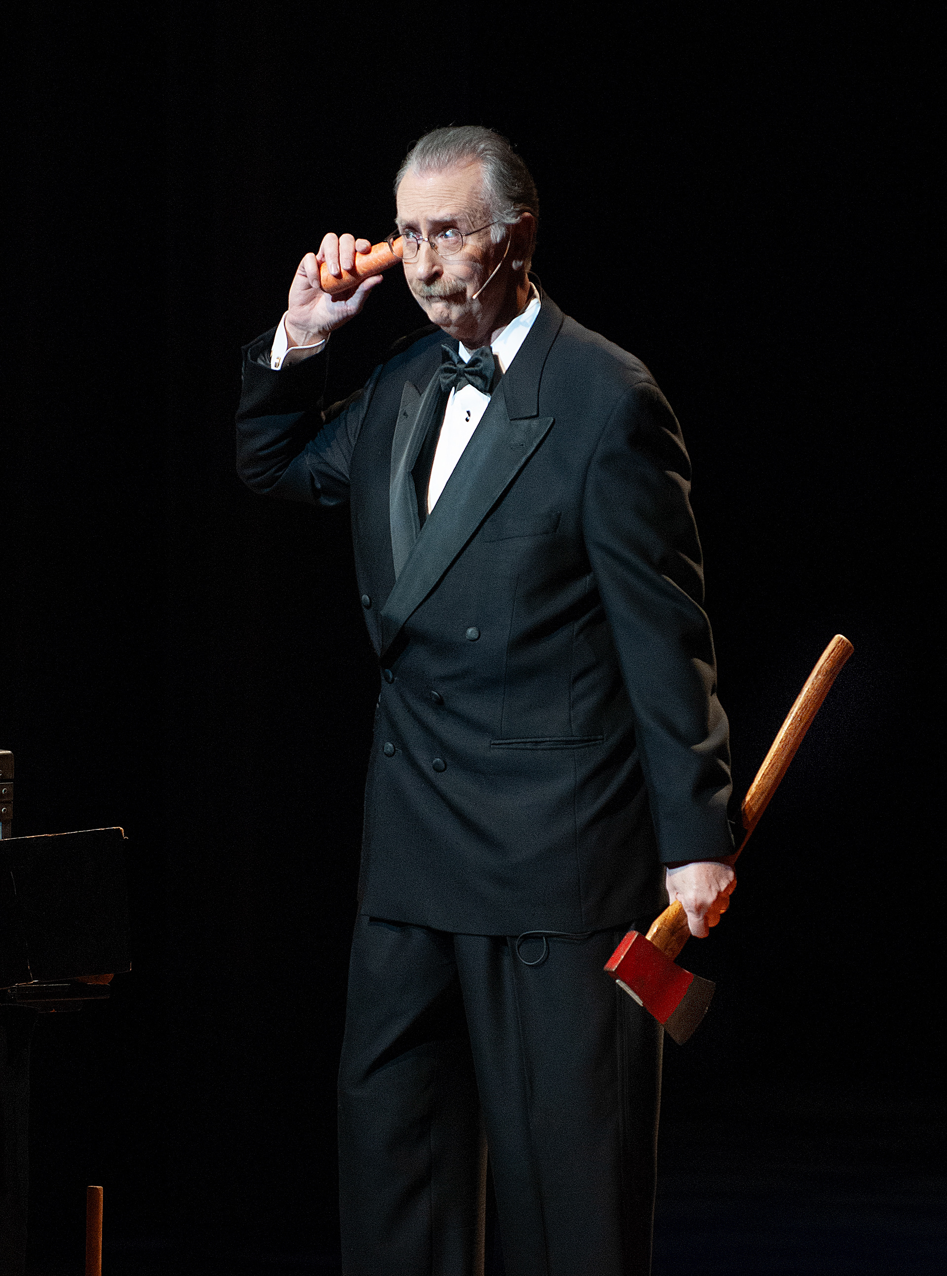 Comedy Juggler Jim Oakley