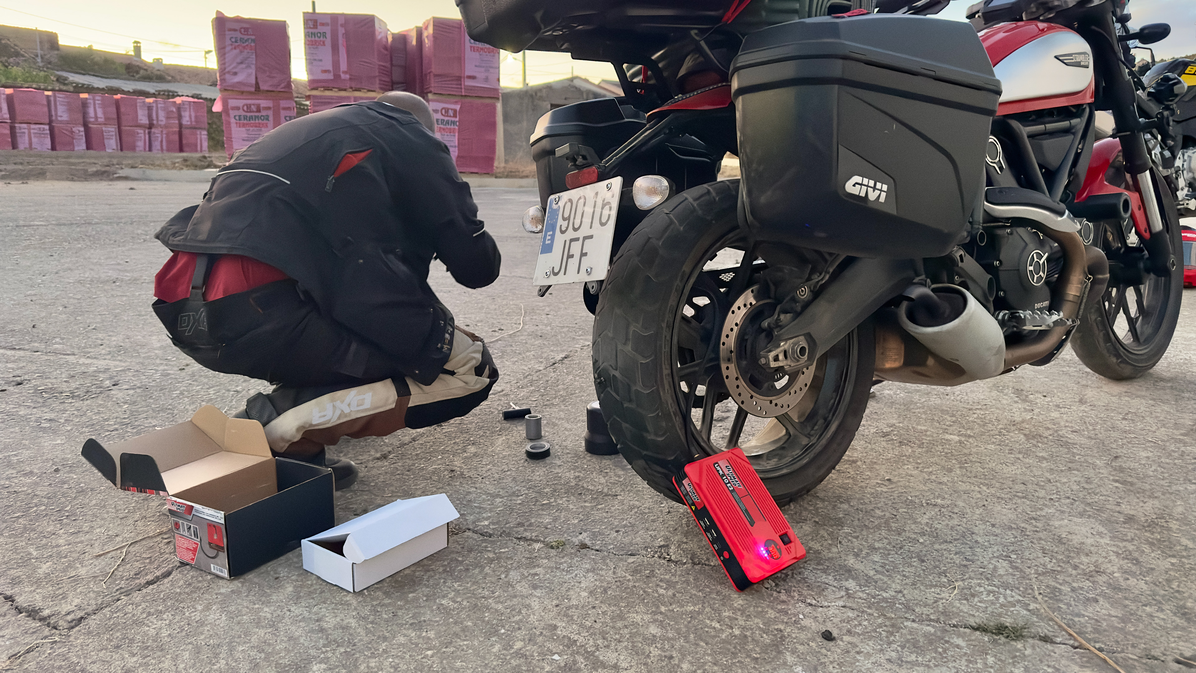 Serradilla del Llano, Salamanca. Pinchamos a la ultima hora de la tarde.