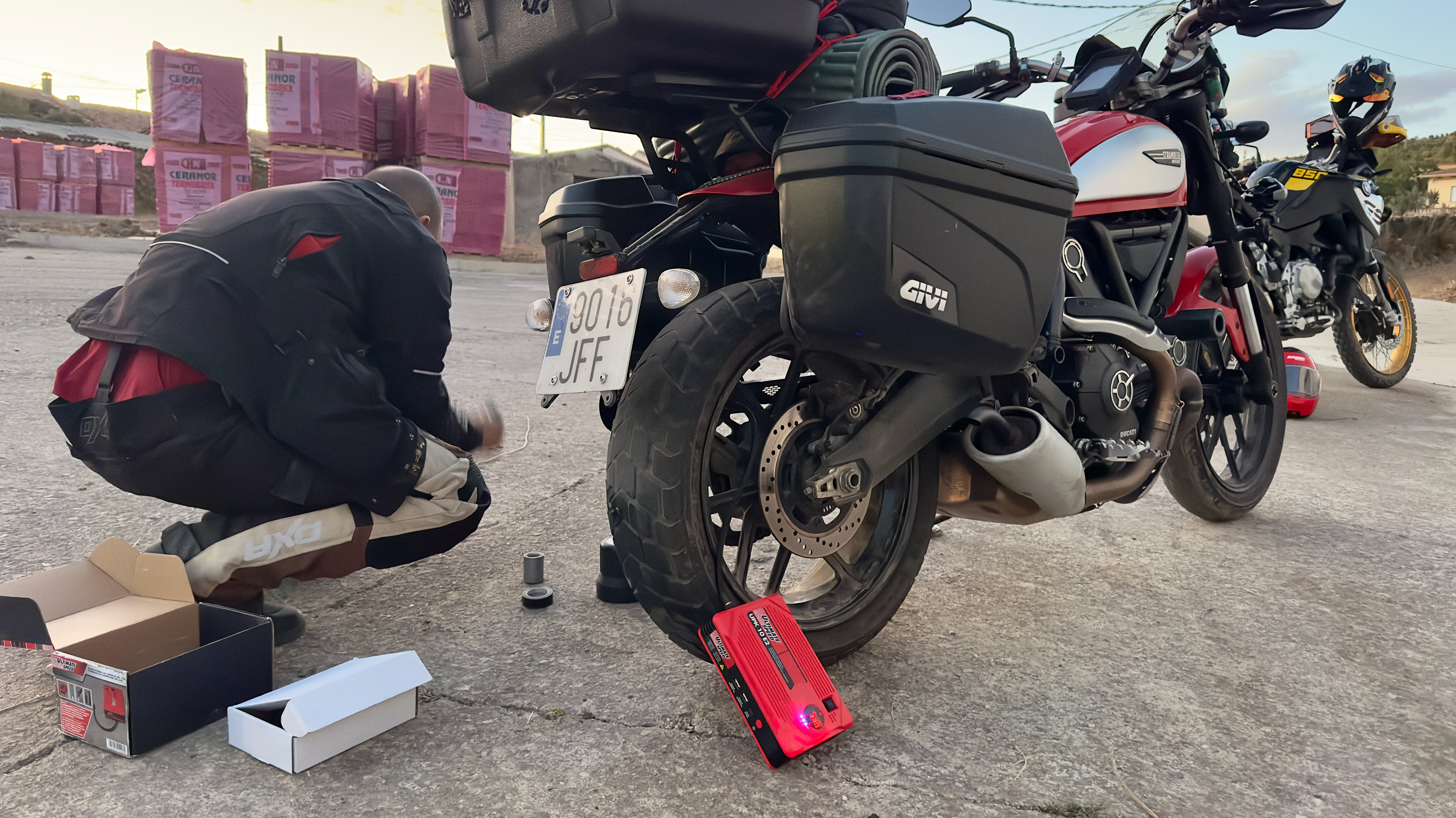 Serradilla del Llano, Salamanca. Pinchamos a la ultima hora de la tarde.