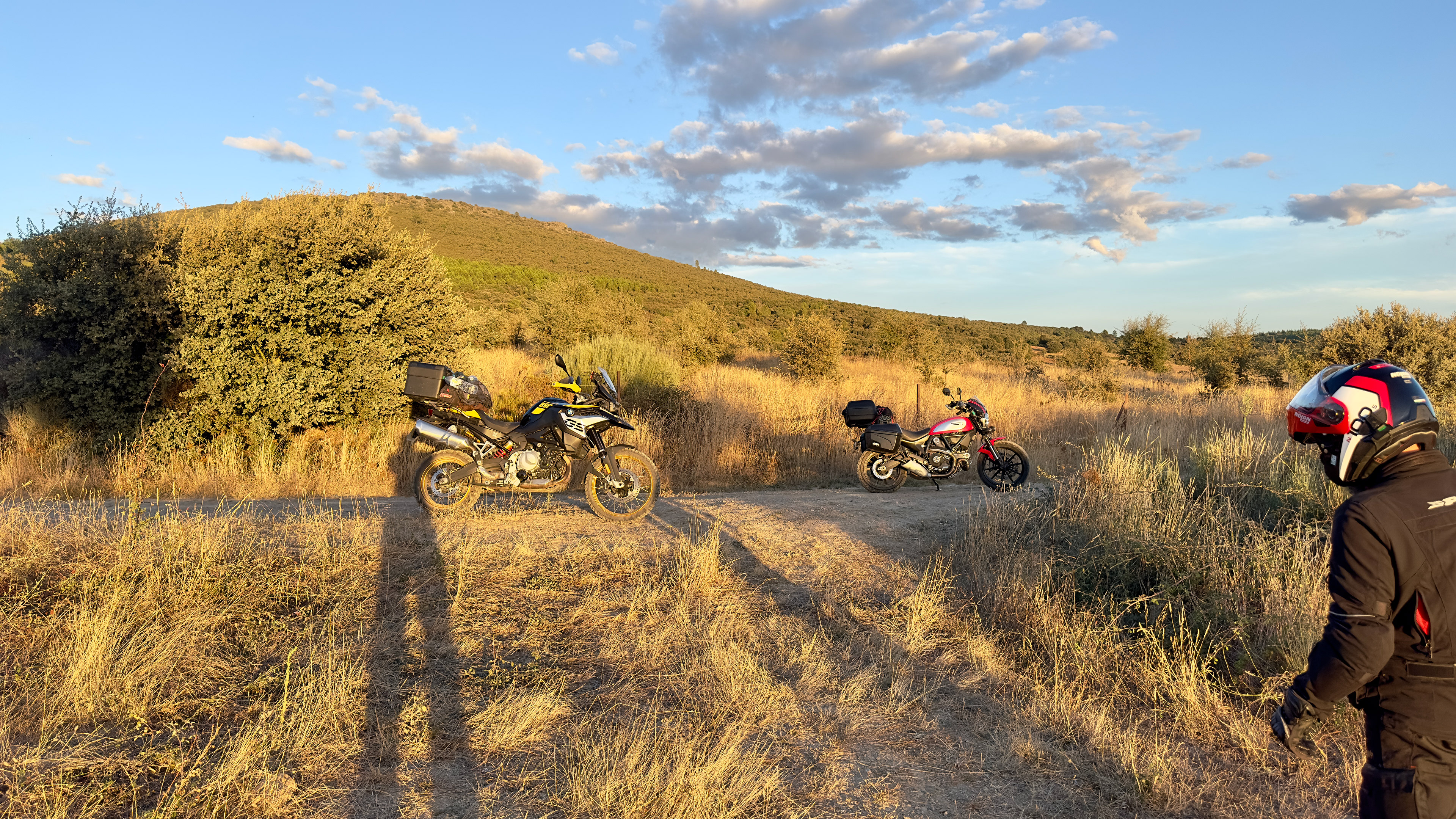 Serradilla del Arroyo, Salamanca. Busco sitio para pasar la noche.