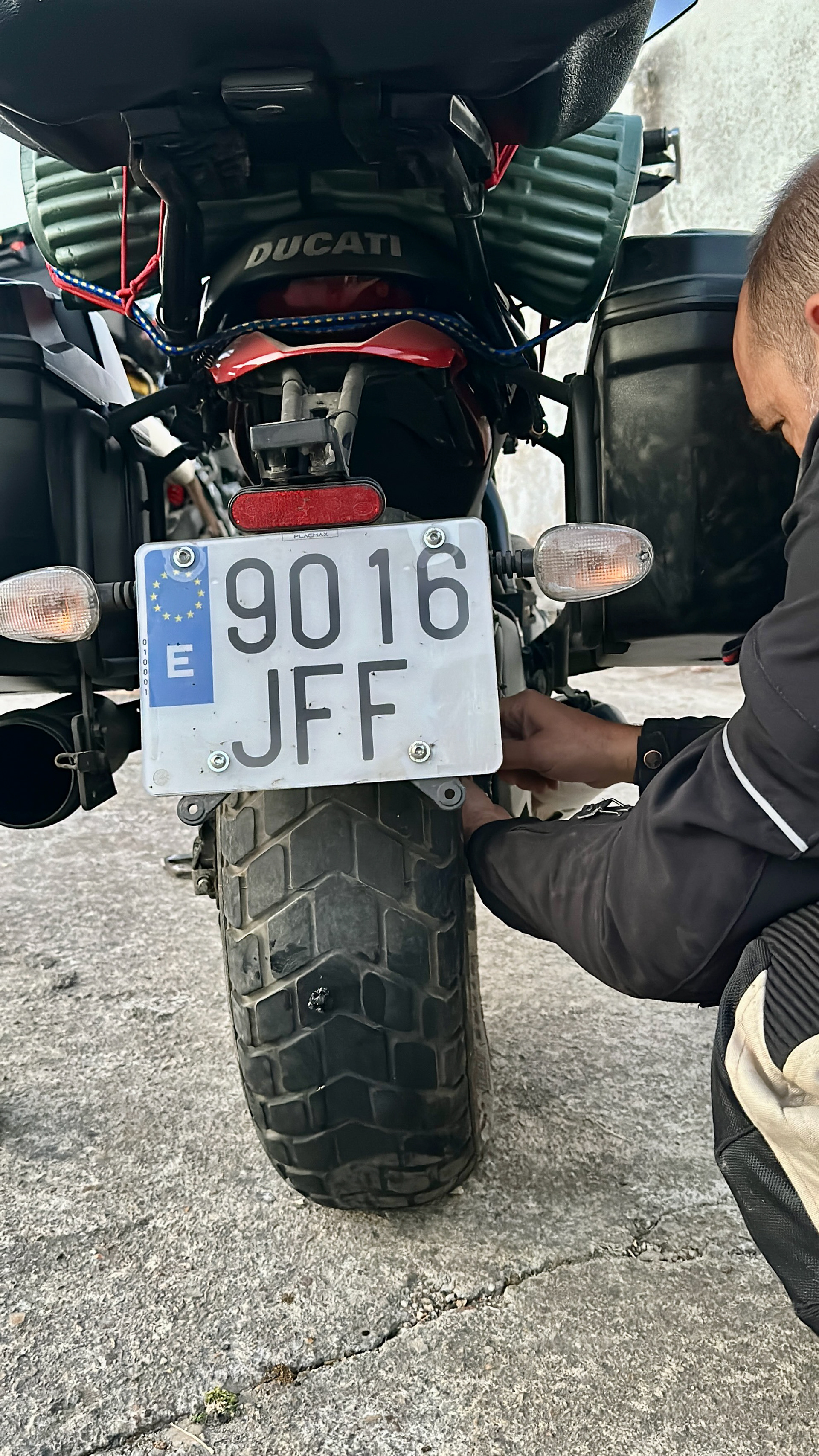 Serradilla del Llano, Salamanca. Pinchamos a la ultima hora de la tarde.