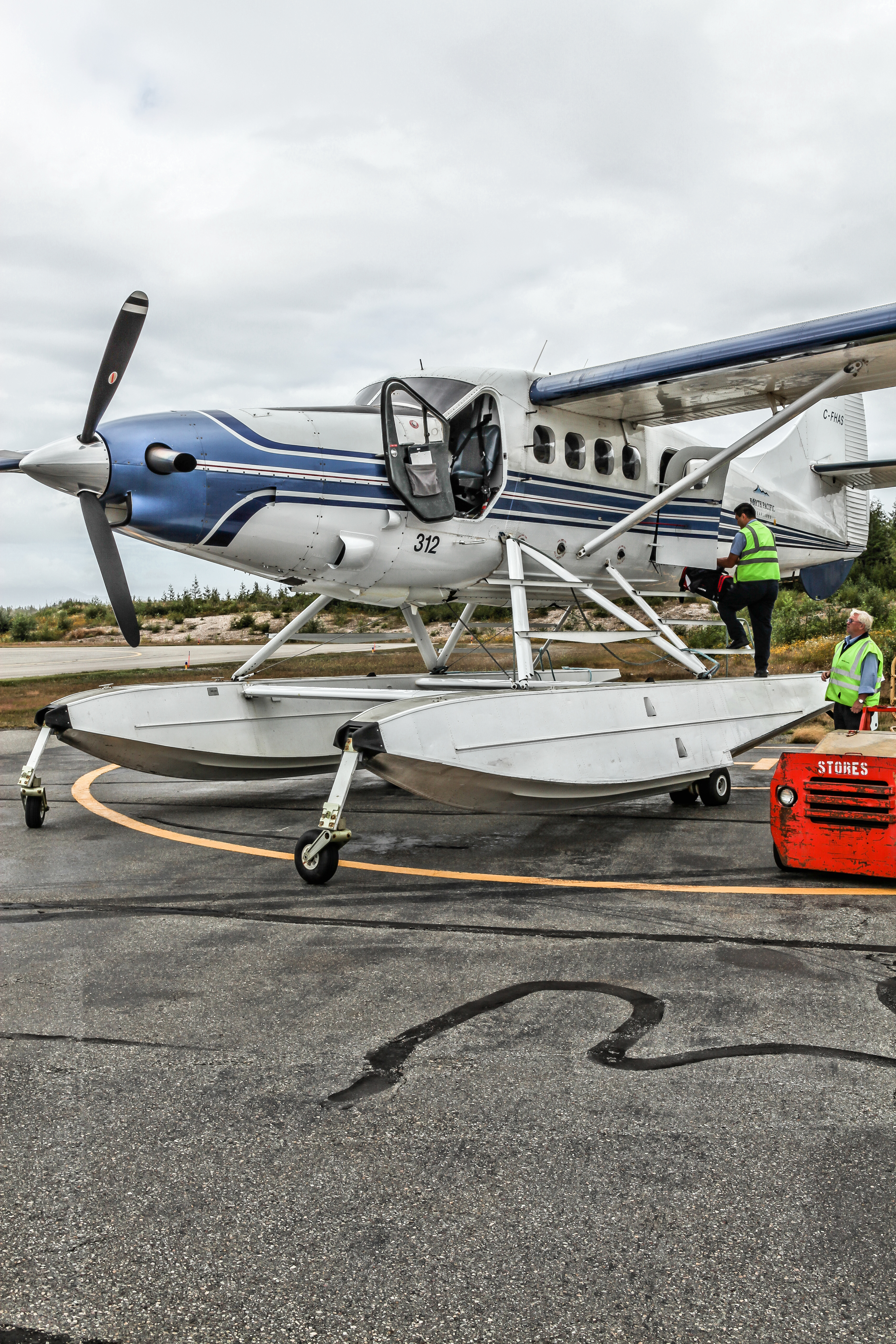 Floar Plane