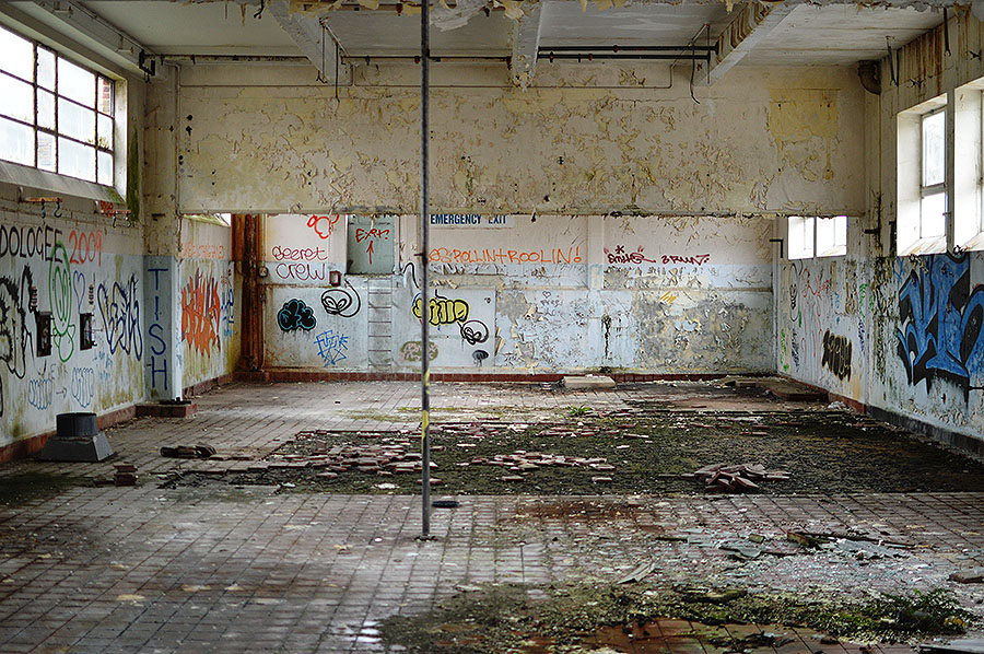 Asbestos contamination in an old factory