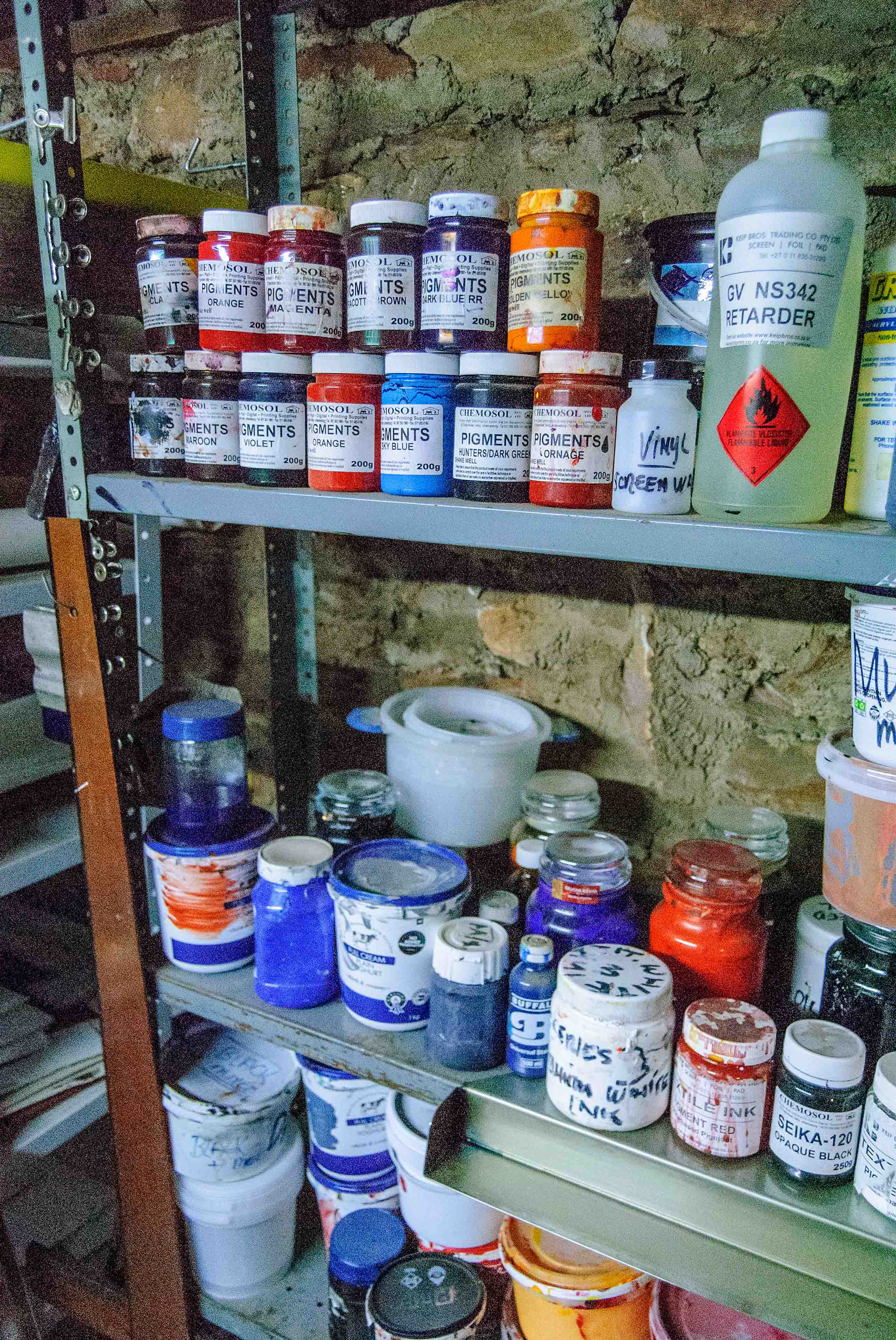 Ink pigment storage and solvents