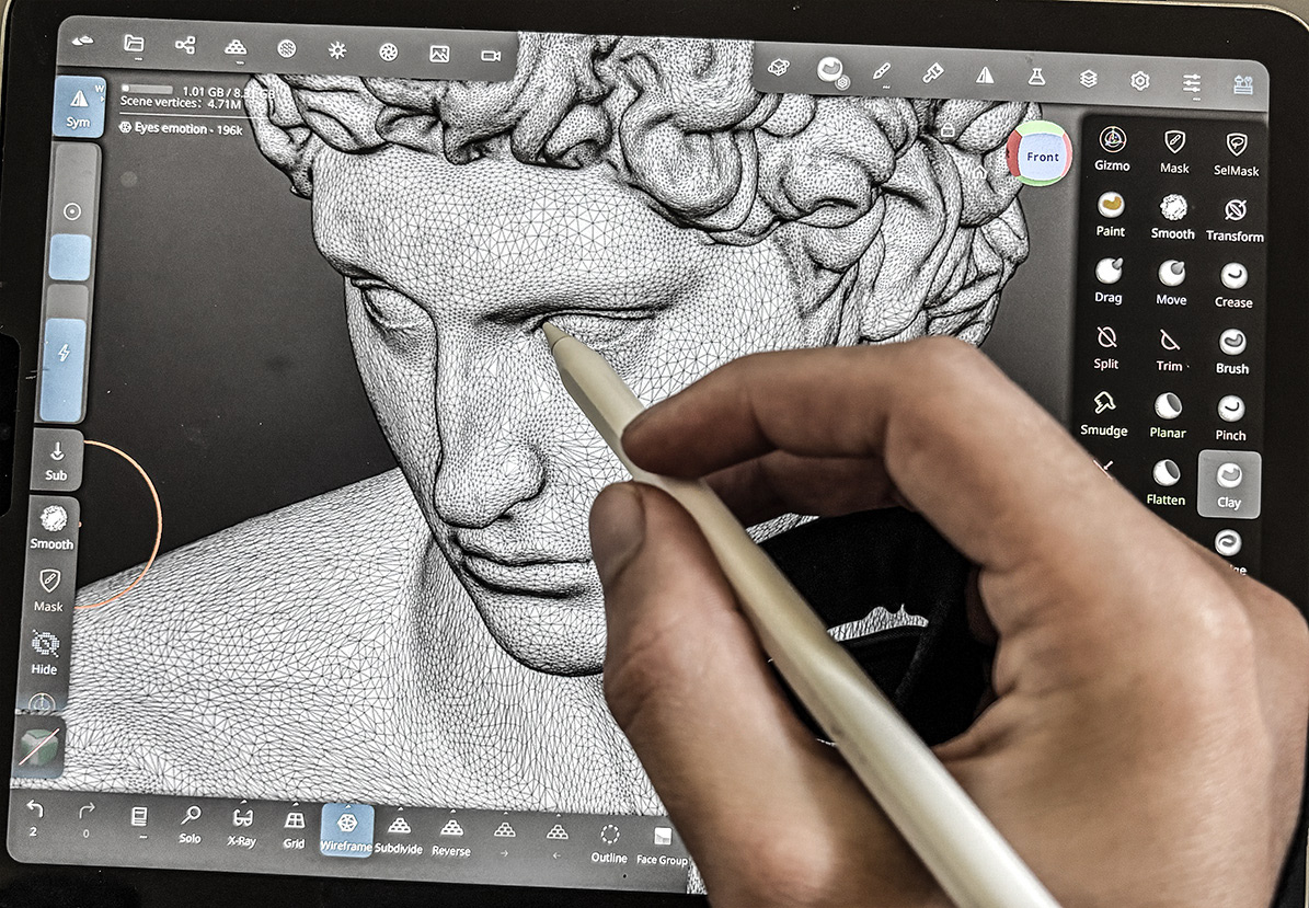 Sculpting our unique figure digitally. Designing the initial 1-of-1 form through 3D digital modeling by hand.