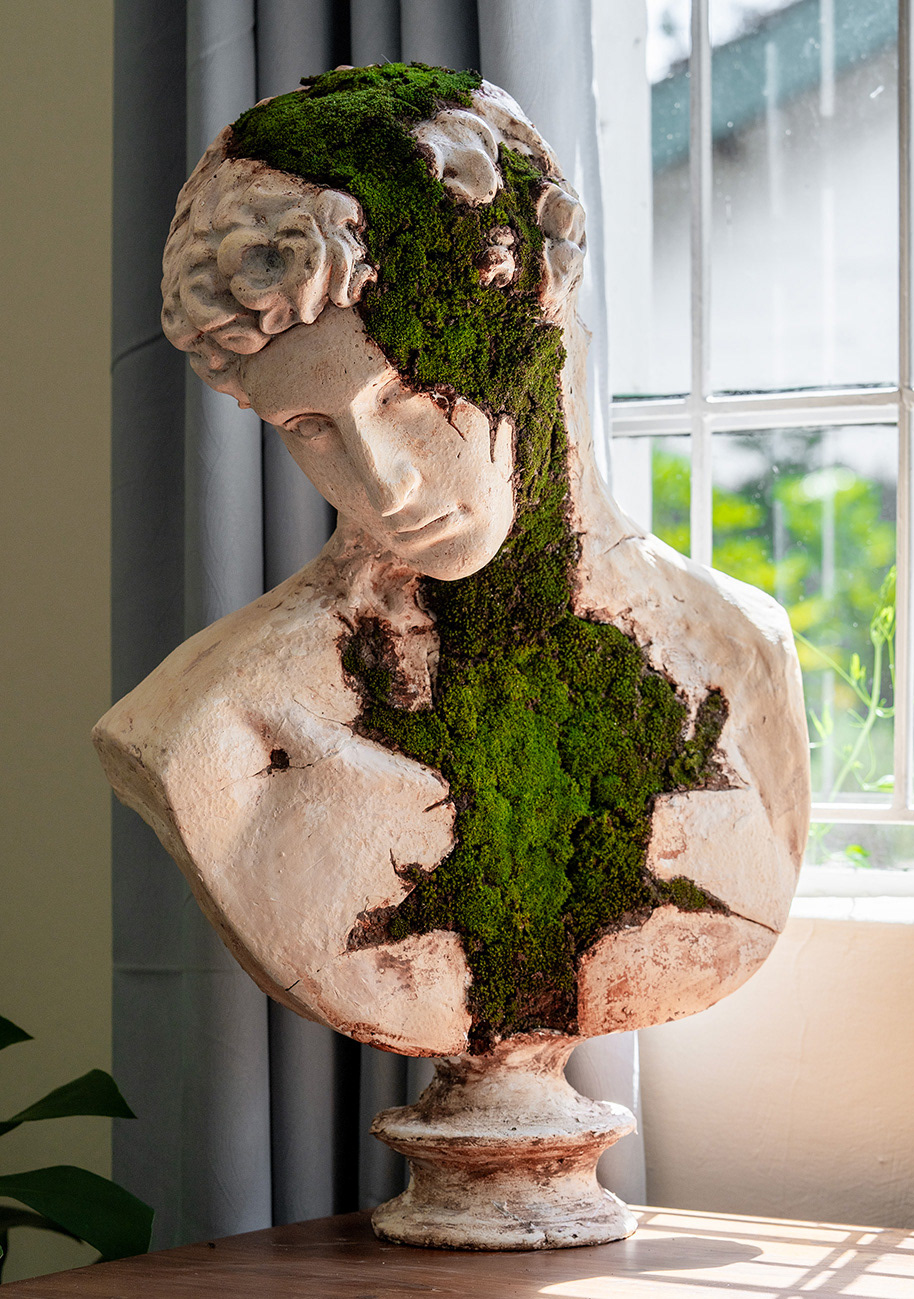 Hand-cast gypsum and living moss sculpture, 1-of-1 classical figure by Oosterbroek in Nairobi, Kenya.