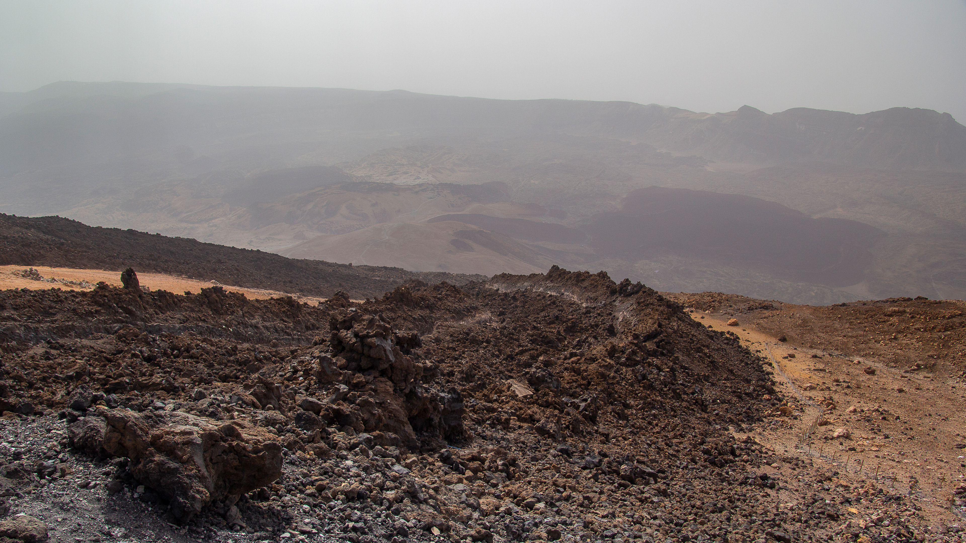 La calima - Vent de sable sur les pentes du Teide