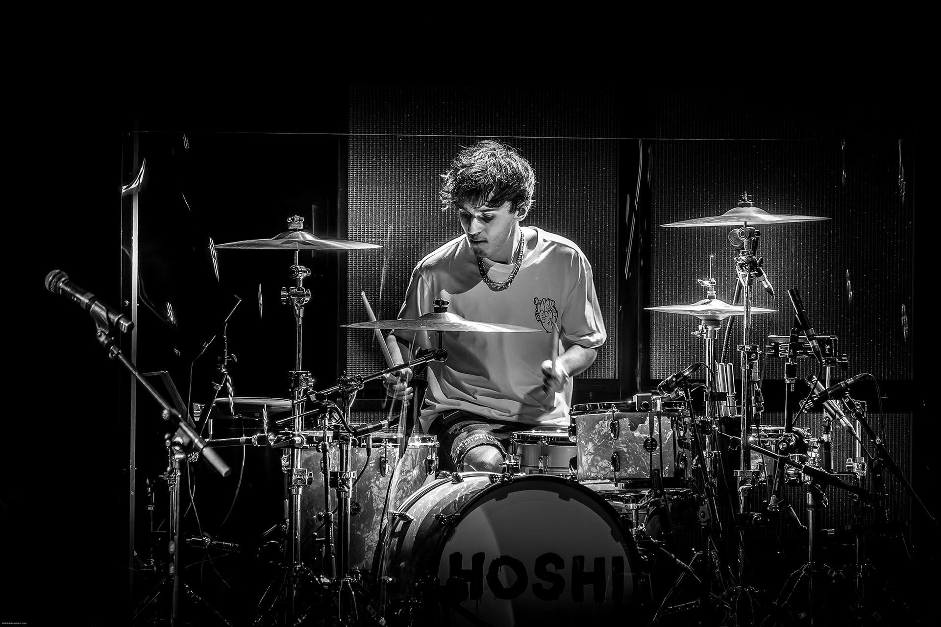 Le batteur - concert Hoshi