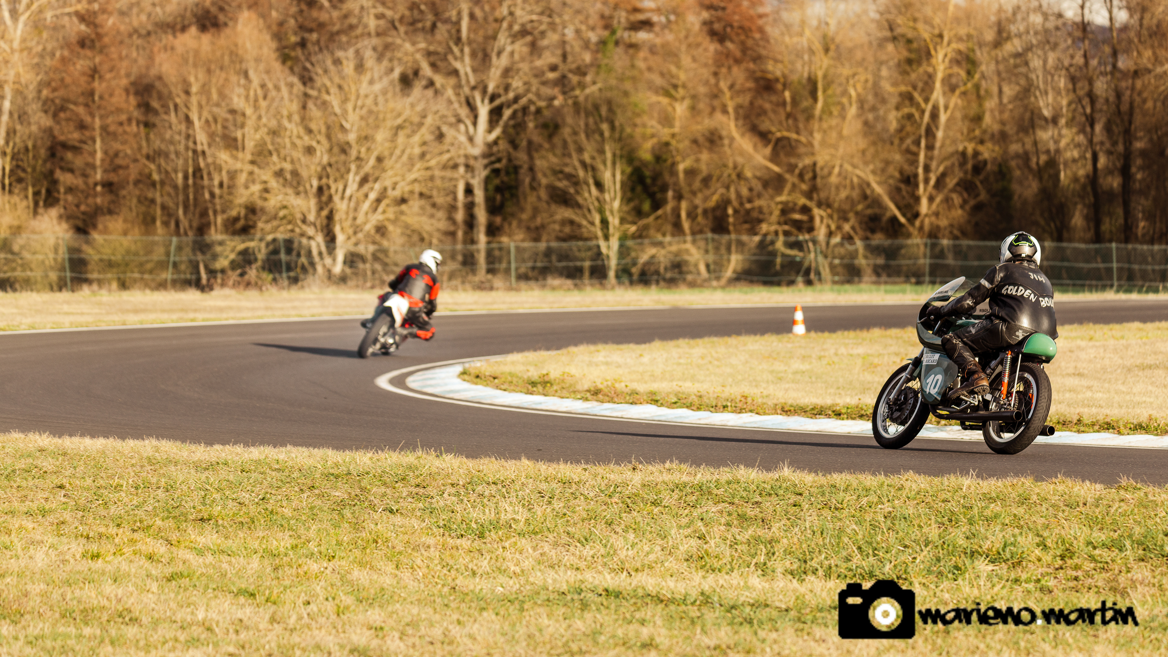 Vieilles motos circuit Issoire